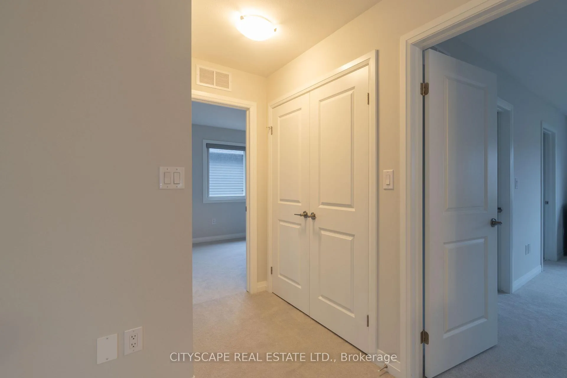 Photo 10 of 9259 White Oak Avenue, Niagara Falls, Lyons Creek — HOMEH