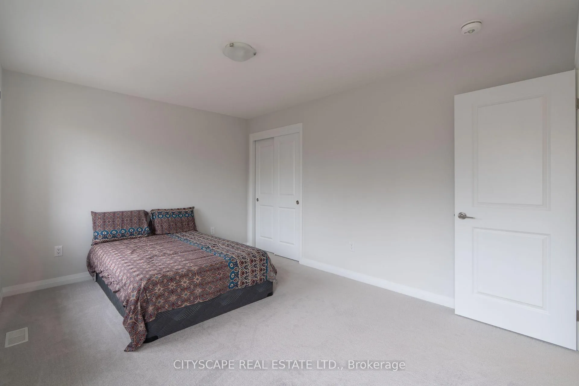 Photo 12 of 9259 White Oak Avenue, Niagara Falls, Lyons Creek — HOMEH