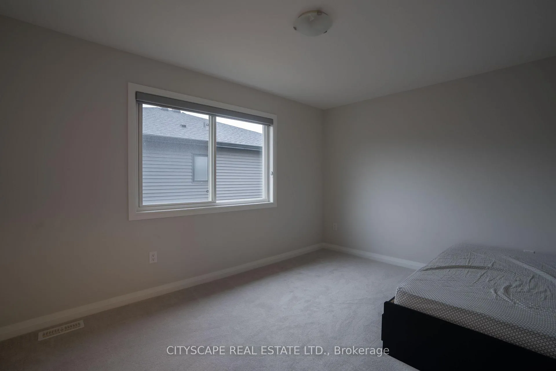Photo 15 of 9259 White Oak Avenue, Niagara Falls, Lyons Creek — HOMEH