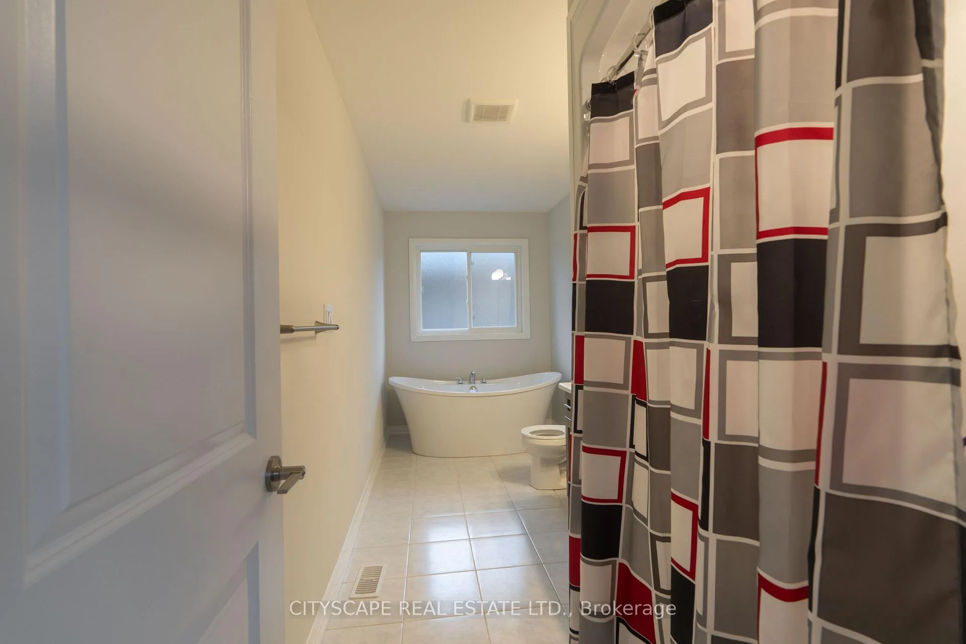 Photo 21 of 9259 White Oak Avenue, Niagara Falls, Lyons Creek — HOMEH