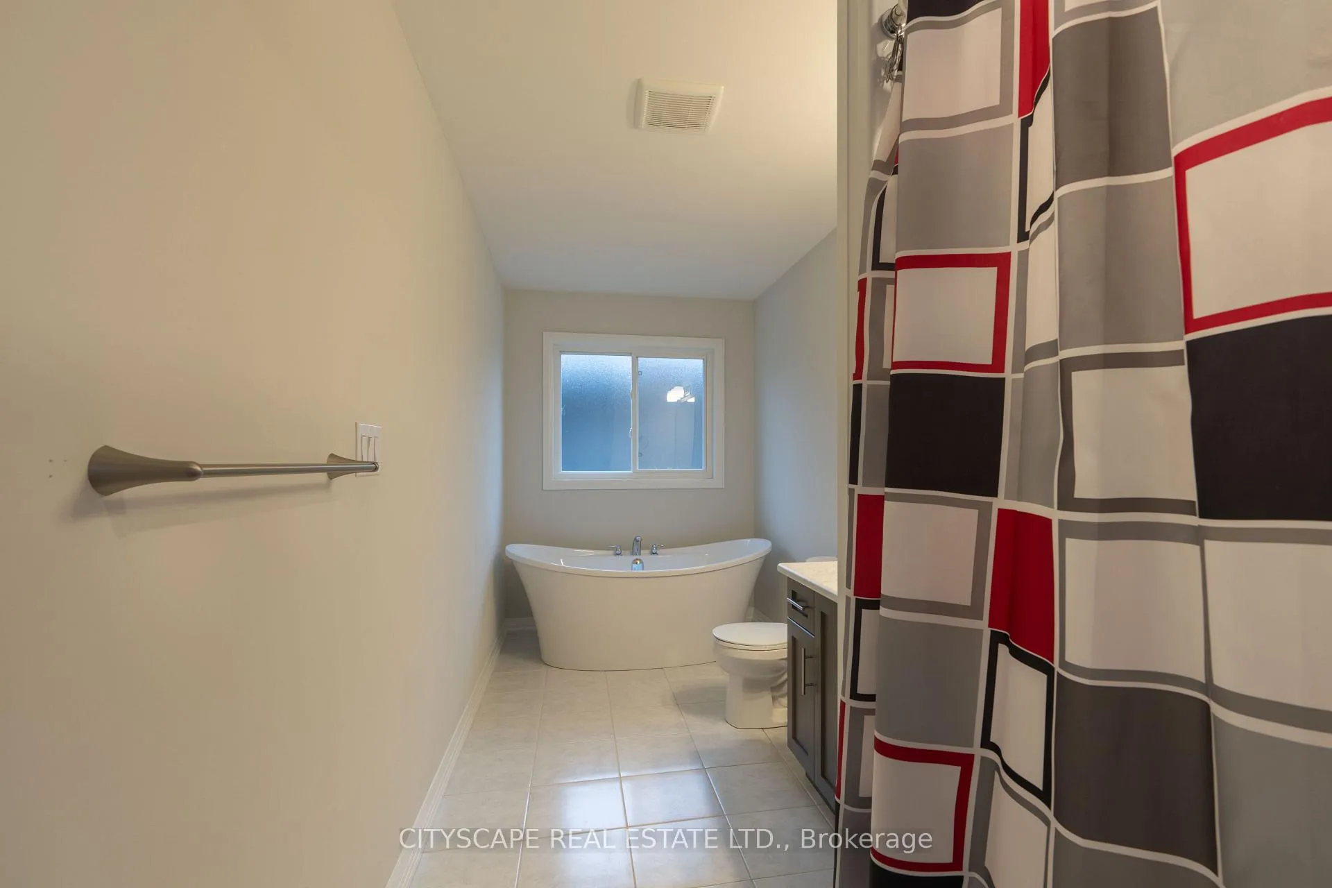 Photo 23 of 9259 White Oak Avenue, Niagara Falls, Lyons Creek — HOMEH