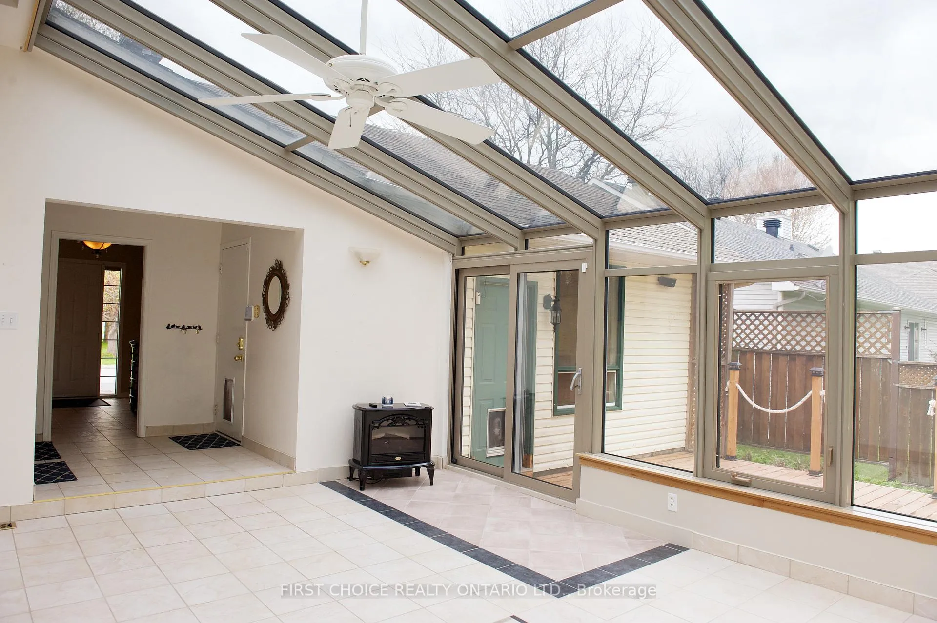 Photo 7 of 13 Queenston Drive, Ottawa, Richmond — HOMEH