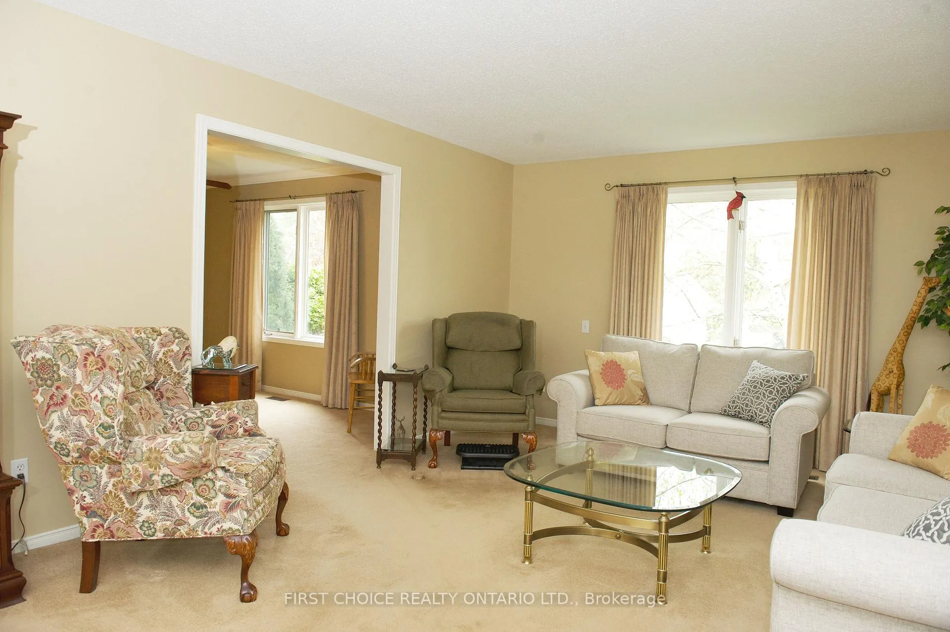 Photo 11 of 13 Queenston Drive, Ottawa, Richmond — HOMEH