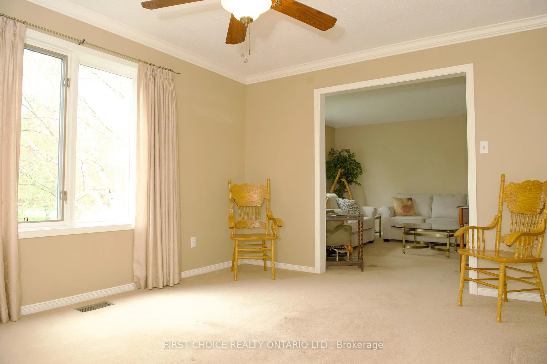 Photo 13 of 13 Queenston Drive, Ottawa, Richmond — HOMEH