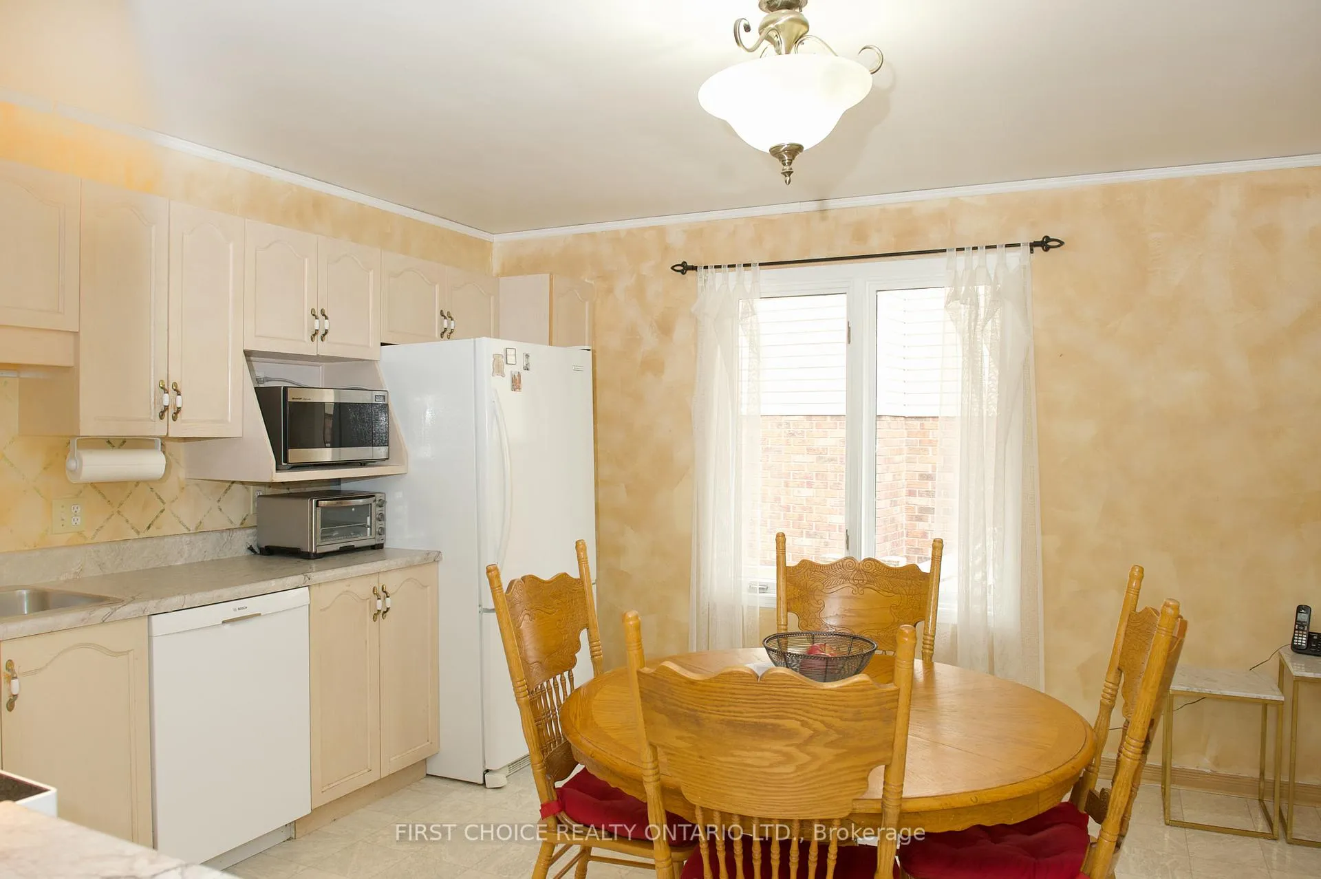 Photo 17 of 13 Queenston Drive, Ottawa, Richmond — HOMEH