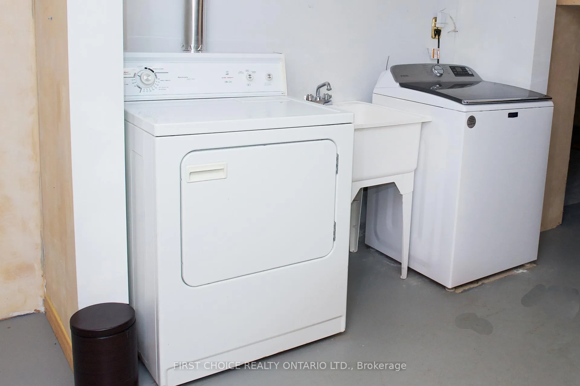 Photo 33 of 13 Queenston Drive, Ottawa, Richmond — HOMEH