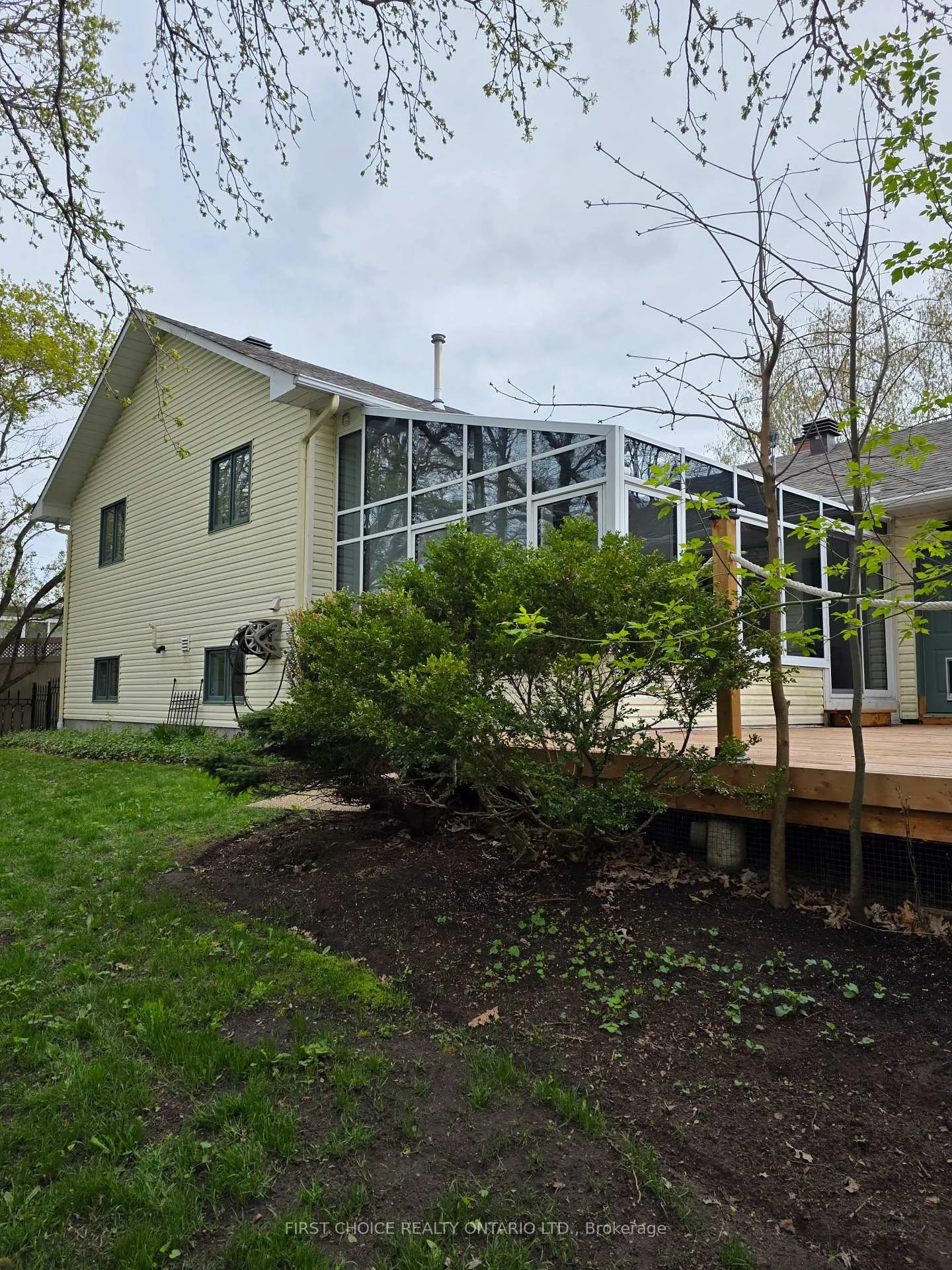 Photo 37 of 13 Queenston Drive, Ottawa, Richmond — HOMEH