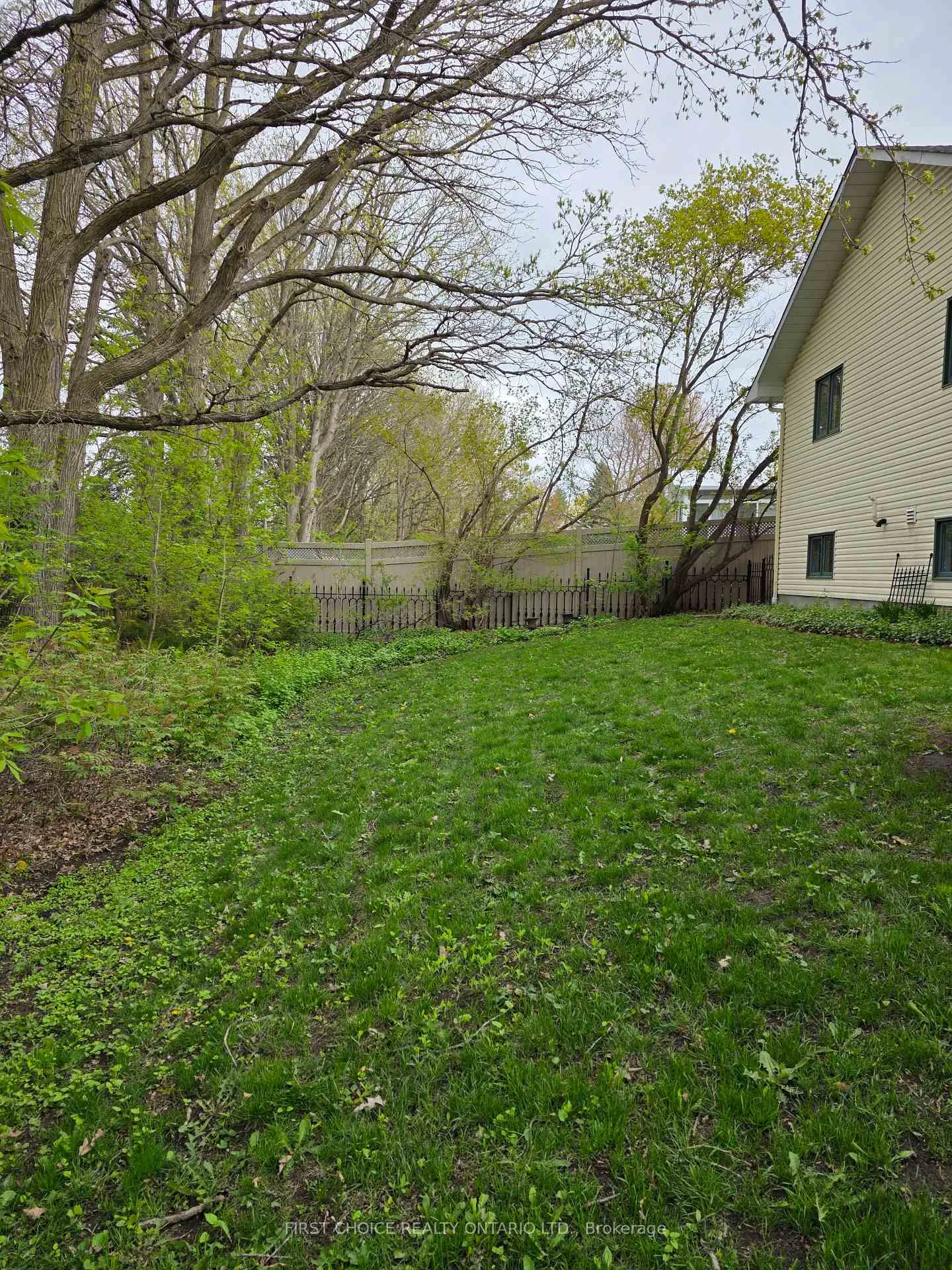 Photo 42 of 13 Queenston Drive, Ottawa, Richmond — HOMEH
