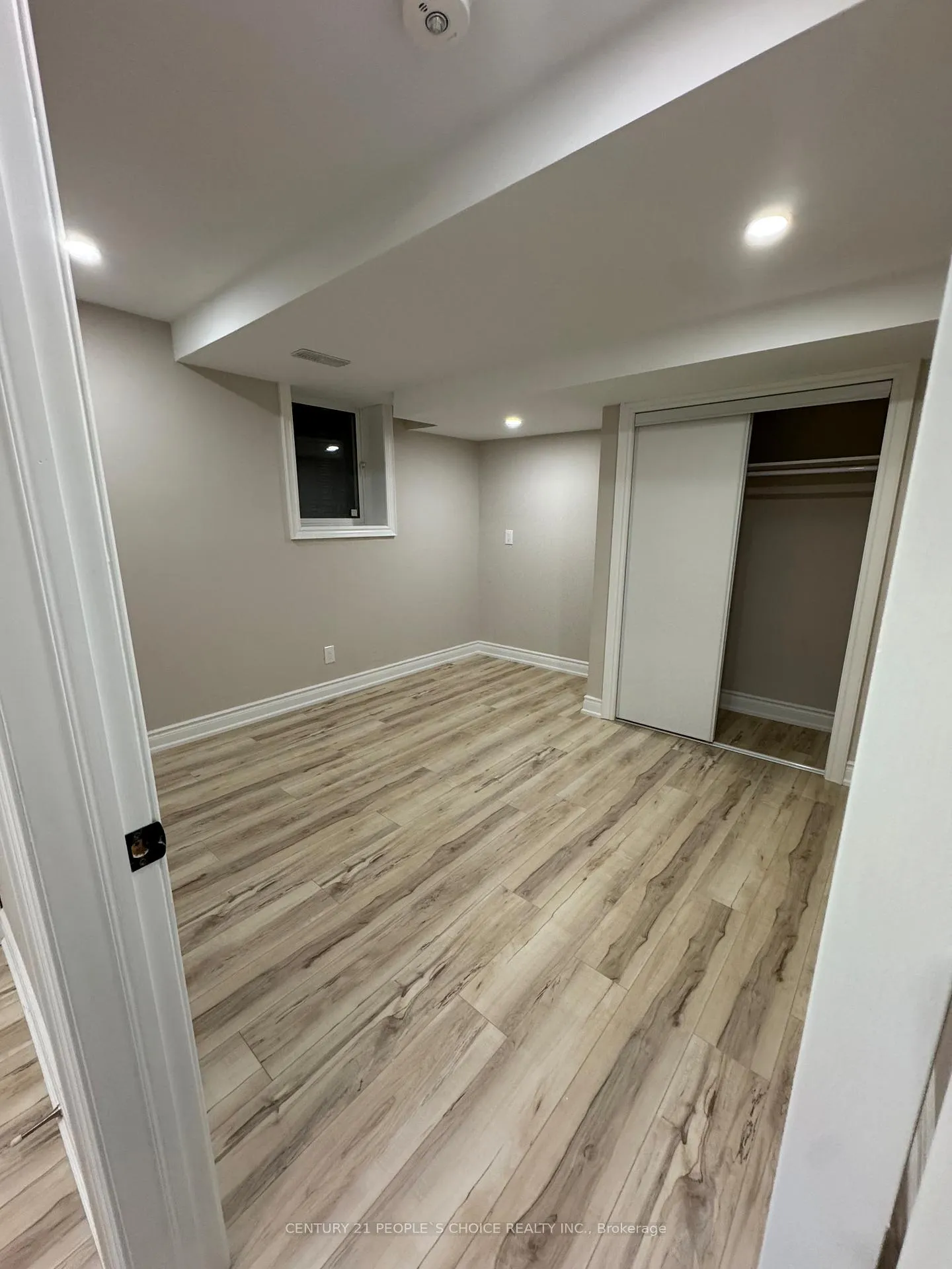 Photo 3 of Unit BSMT, 36 Bonnycastle Drive, Clarington, Bowmanville — HOMEH