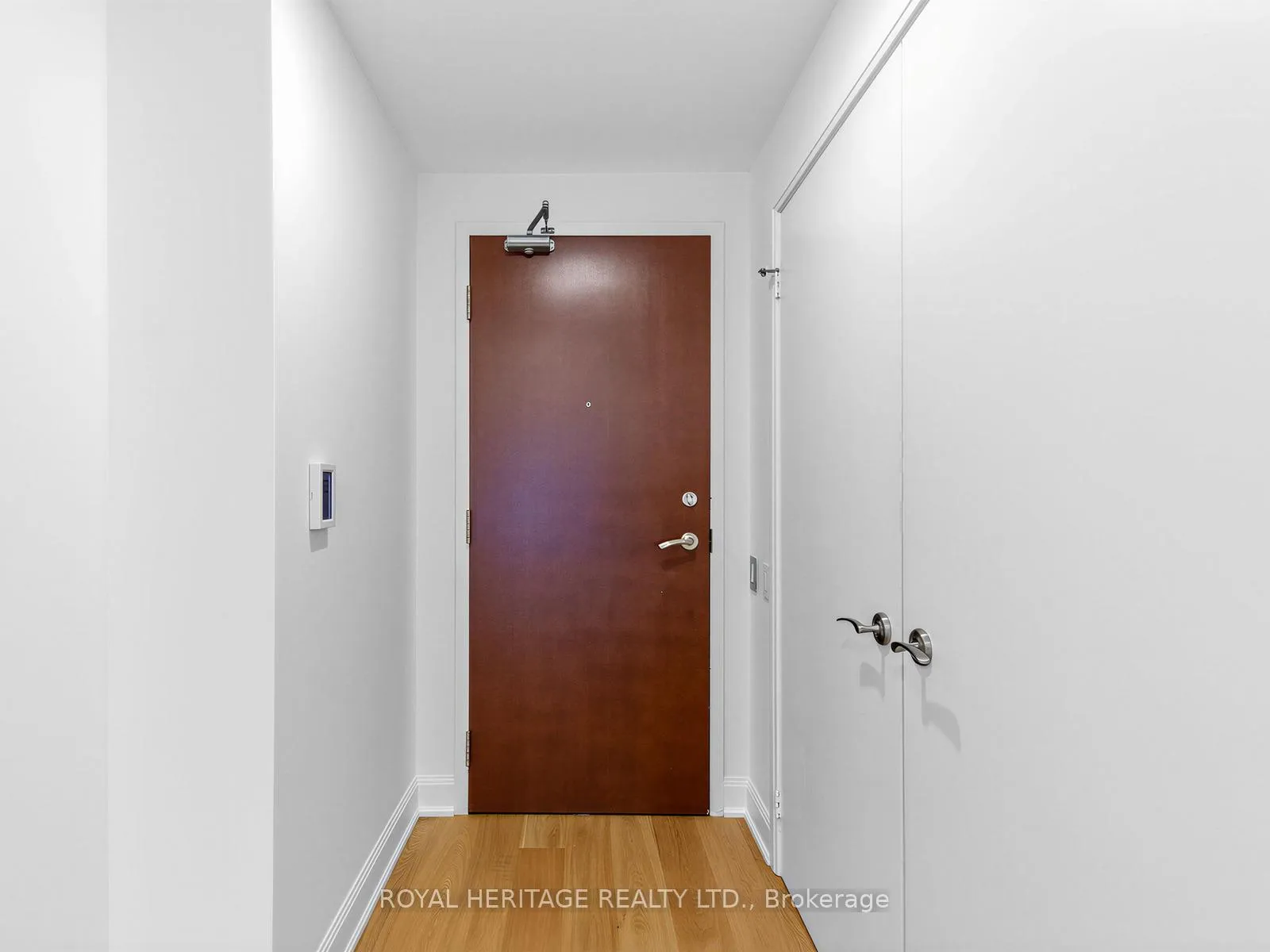Front of Unit 2305, 2181 Yonge Street