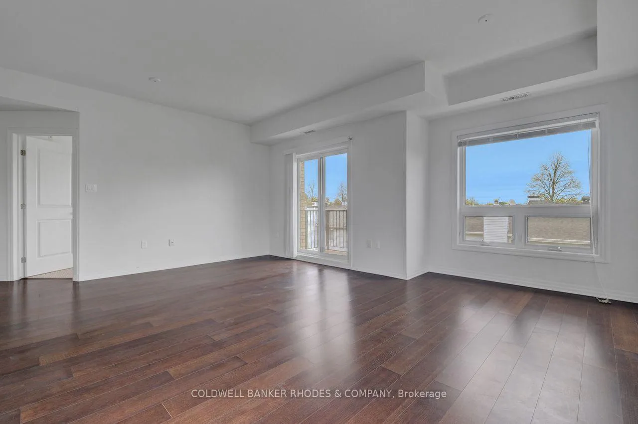 Photo 10 of Unit 303, 225 Winterfell Private, Ottawa, Hunt Club Park — HOMEH