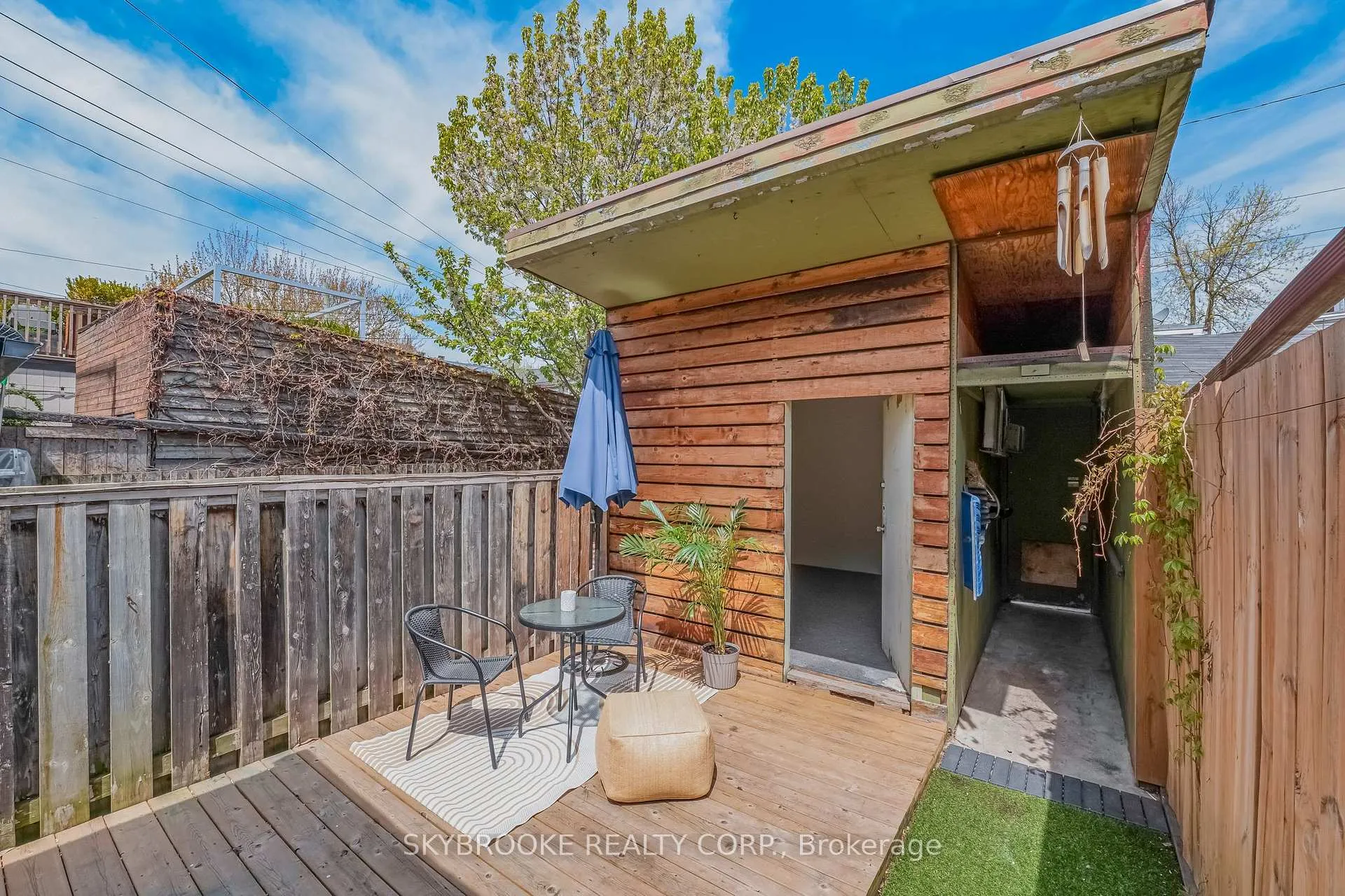 Photo 33 of 14 Whitaker Avenue, Toronto, Niagara — HOMEH