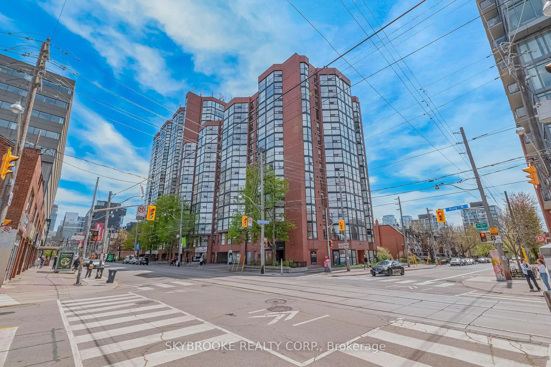 Photo 39 of 14 Whitaker Avenue, Toronto, Niagara — HOMEH