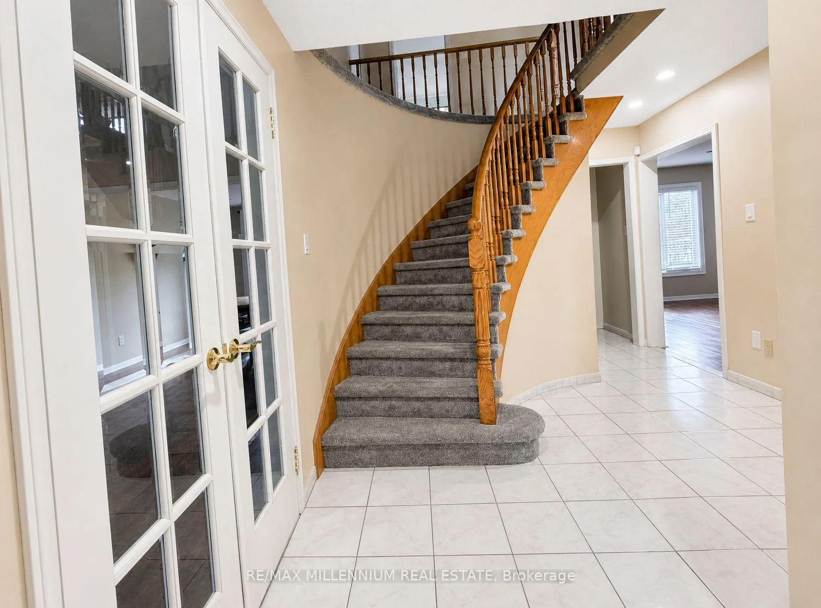 Photo 2 of 668 Amaretto Avenue, Pickering, Amberlea — HOMEH