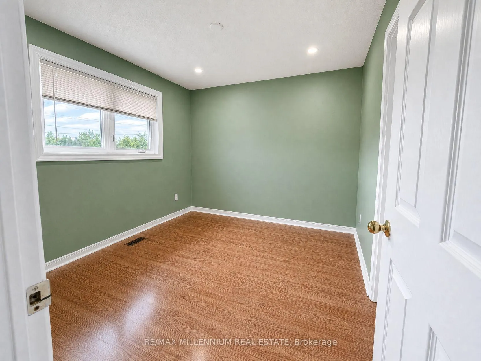 Photo 16 of 668 Amaretto Avenue, Pickering, Amberlea — HOMEH