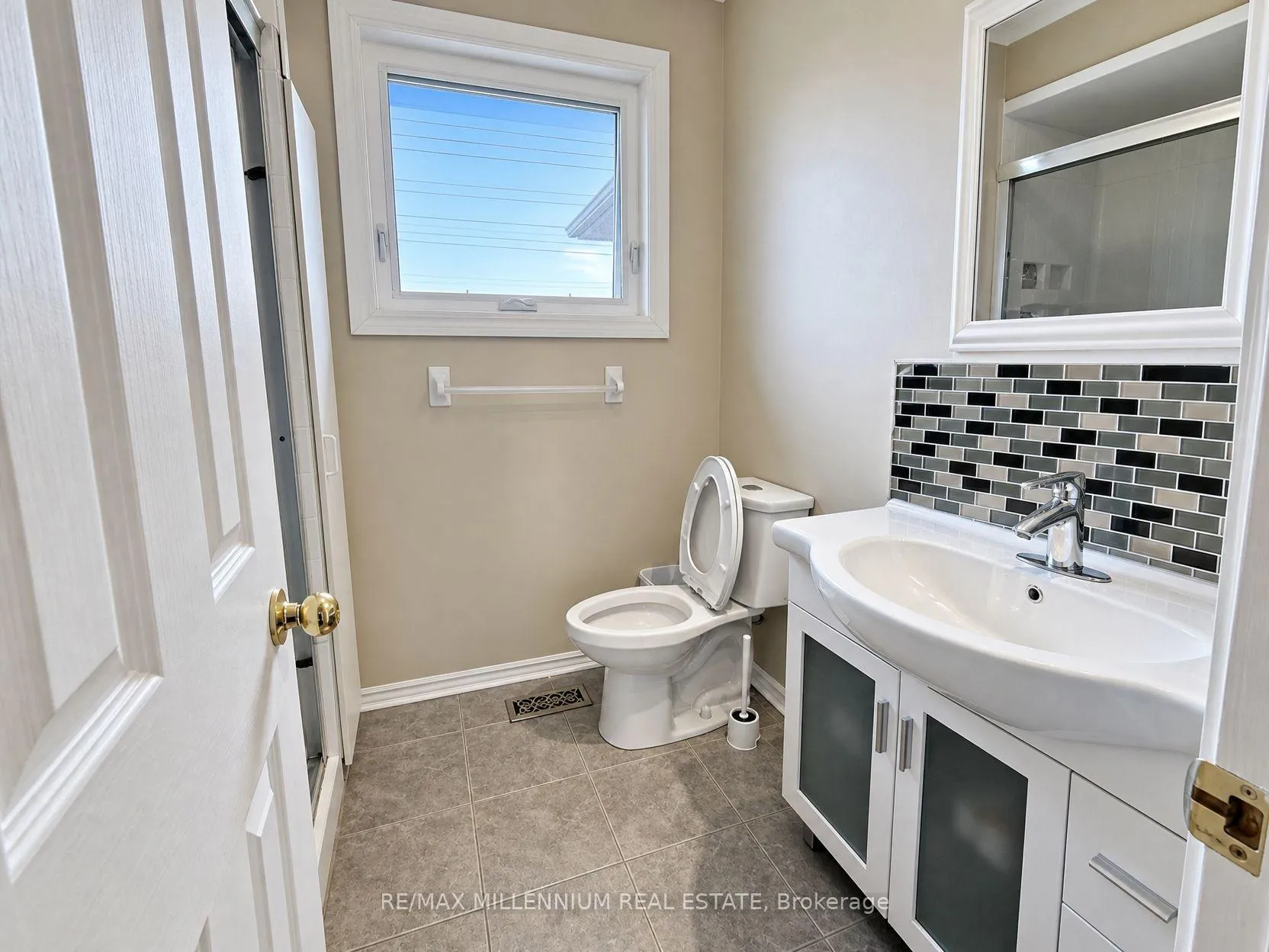 Photo 18 of 668 Amaretto Avenue, Pickering, Amberlea — HOMEH