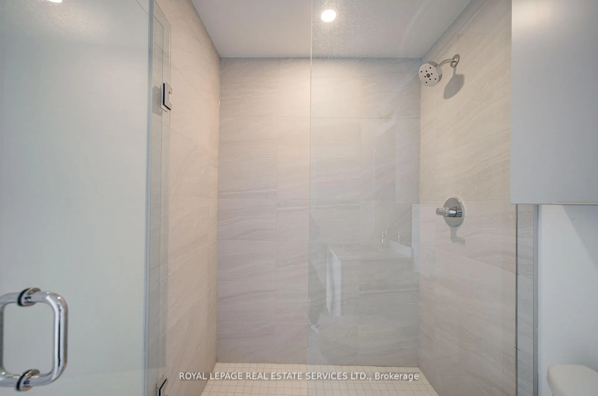 Photo 18 of Unit 1406, 2075 Lakeshore Road, Burlington, Brant — HOMEH