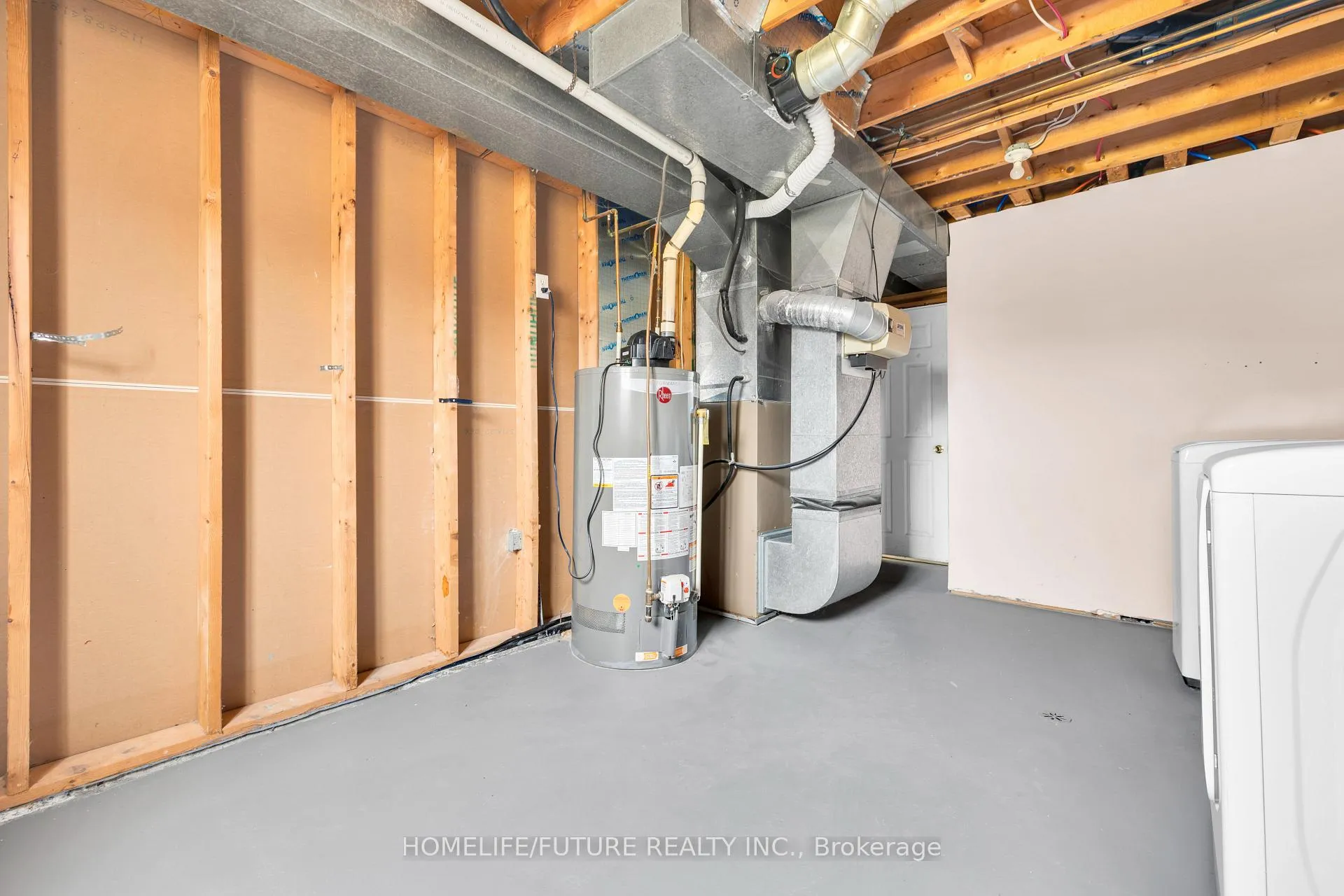 Photo 28 of 3306 Conservation Drive, Windsor — HOMEH