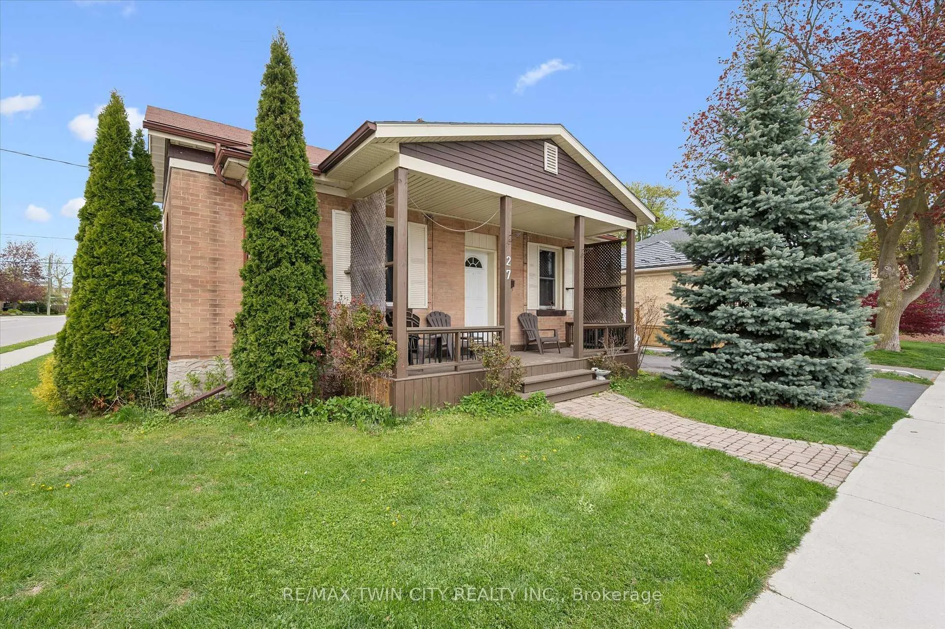 Photo 4 of 27 Roseview Avenue, Cambridge, City Core/Wellington — HOMEH