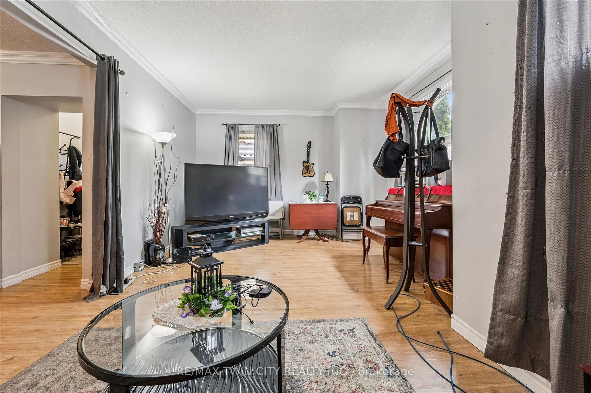 Photo 9 of 27 Roseview Avenue, Cambridge, City Core/Wellington — HOMEH