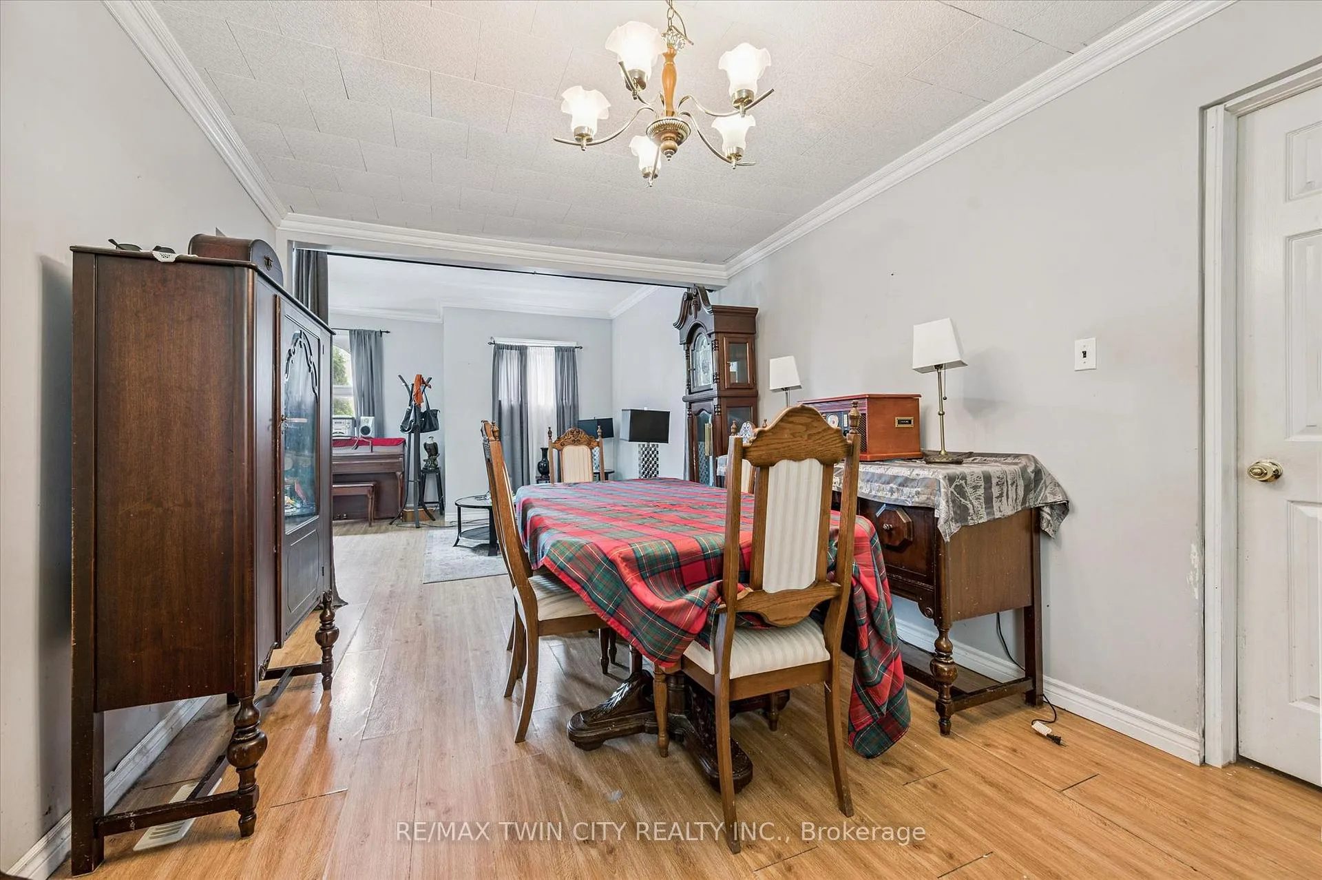 Photo 14 of 27 Roseview Avenue, Cambridge, City Core/Wellington — HOMEH