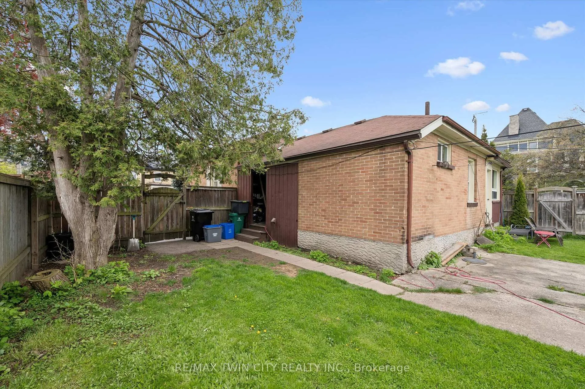 Photo 33 of 27 Roseview Avenue, Cambridge, City Core/Wellington — HOMEH