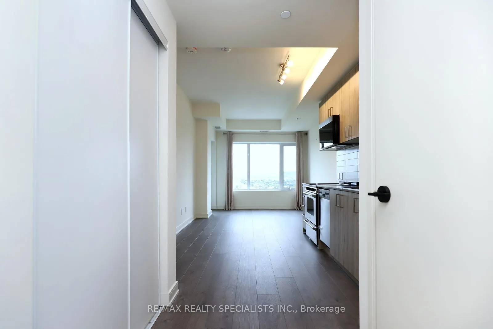 Photo 4 of Unit 1504, 8010 Derry Rd, Milton, Coates — HOMEH