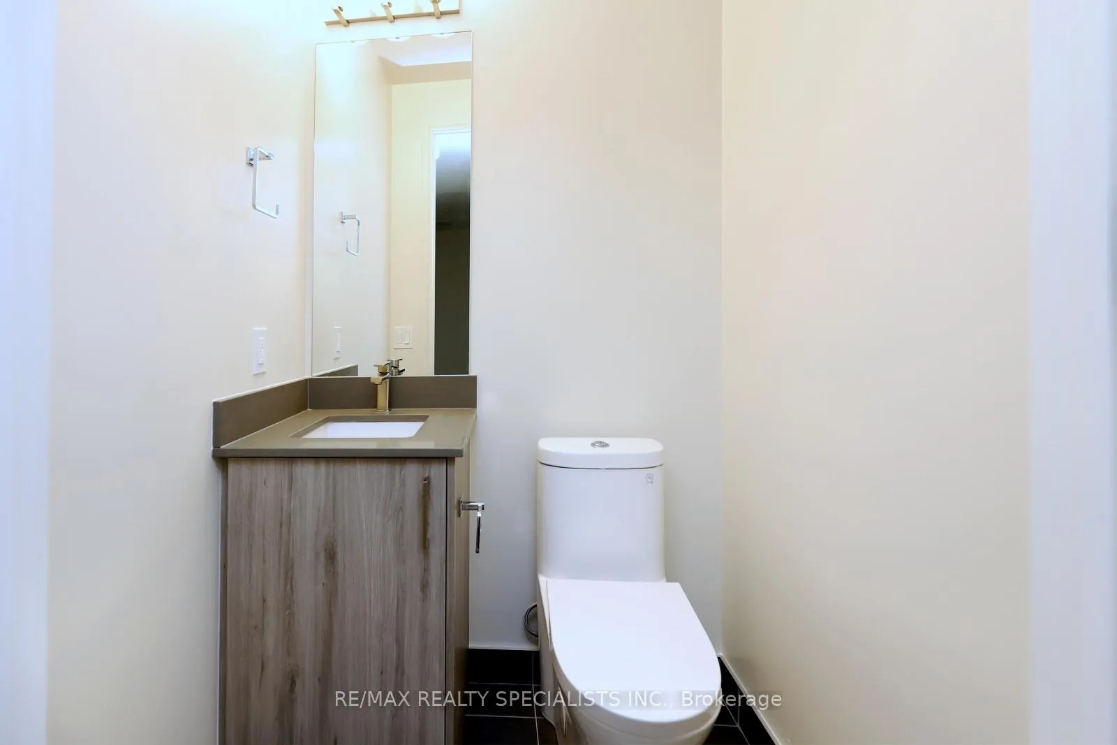 Photo 5 of Unit 1504, 8010 Derry Rd, Milton, Coates — HOMEH