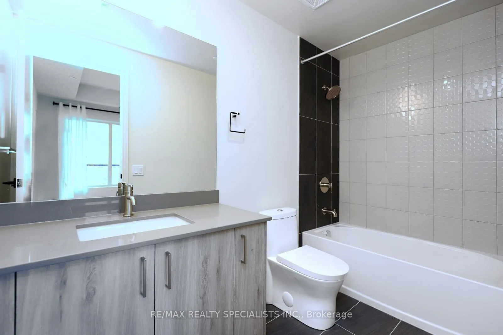 Photo 24 of Unit 1504, 8010 Derry Rd, Milton, Coates — HOMEH