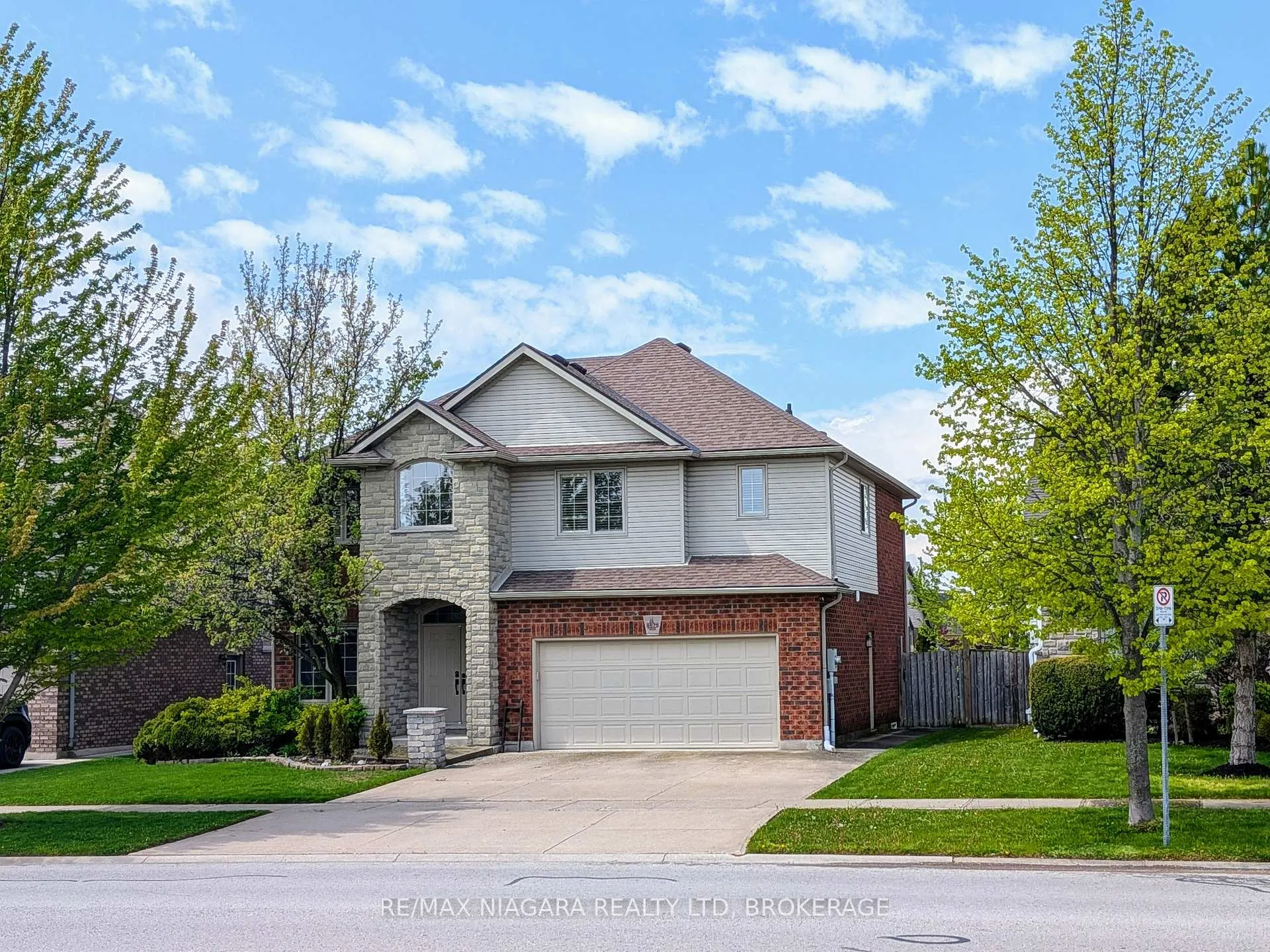 Photo 1 of 6875 Parkside Road, Niagara Falls, Forestview — HOMEH