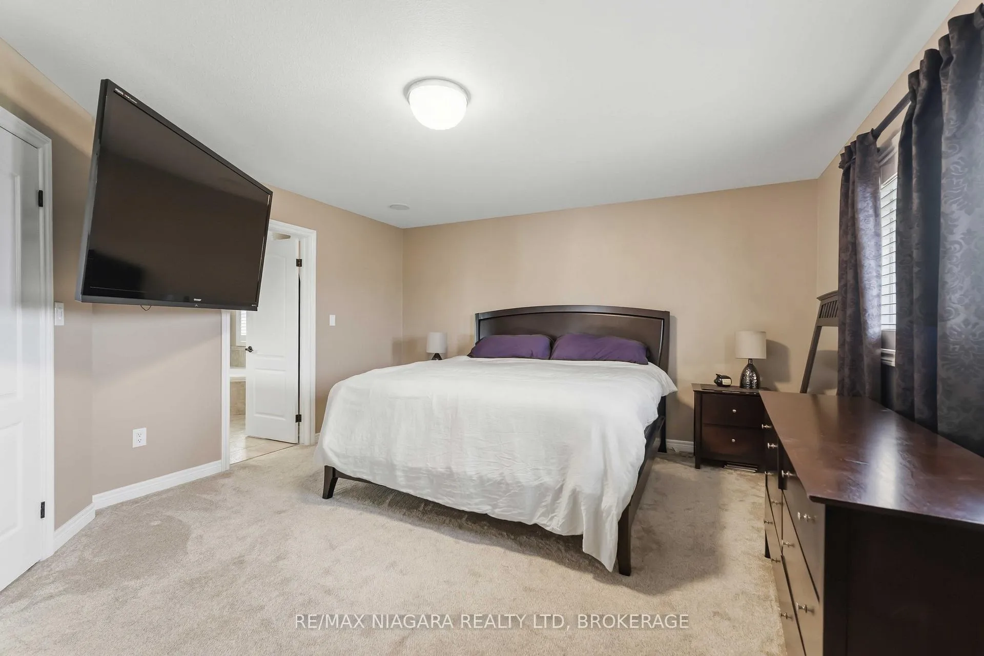 Photo 24 of 6875 Parkside Road, Niagara Falls, Forestview — HOMEH