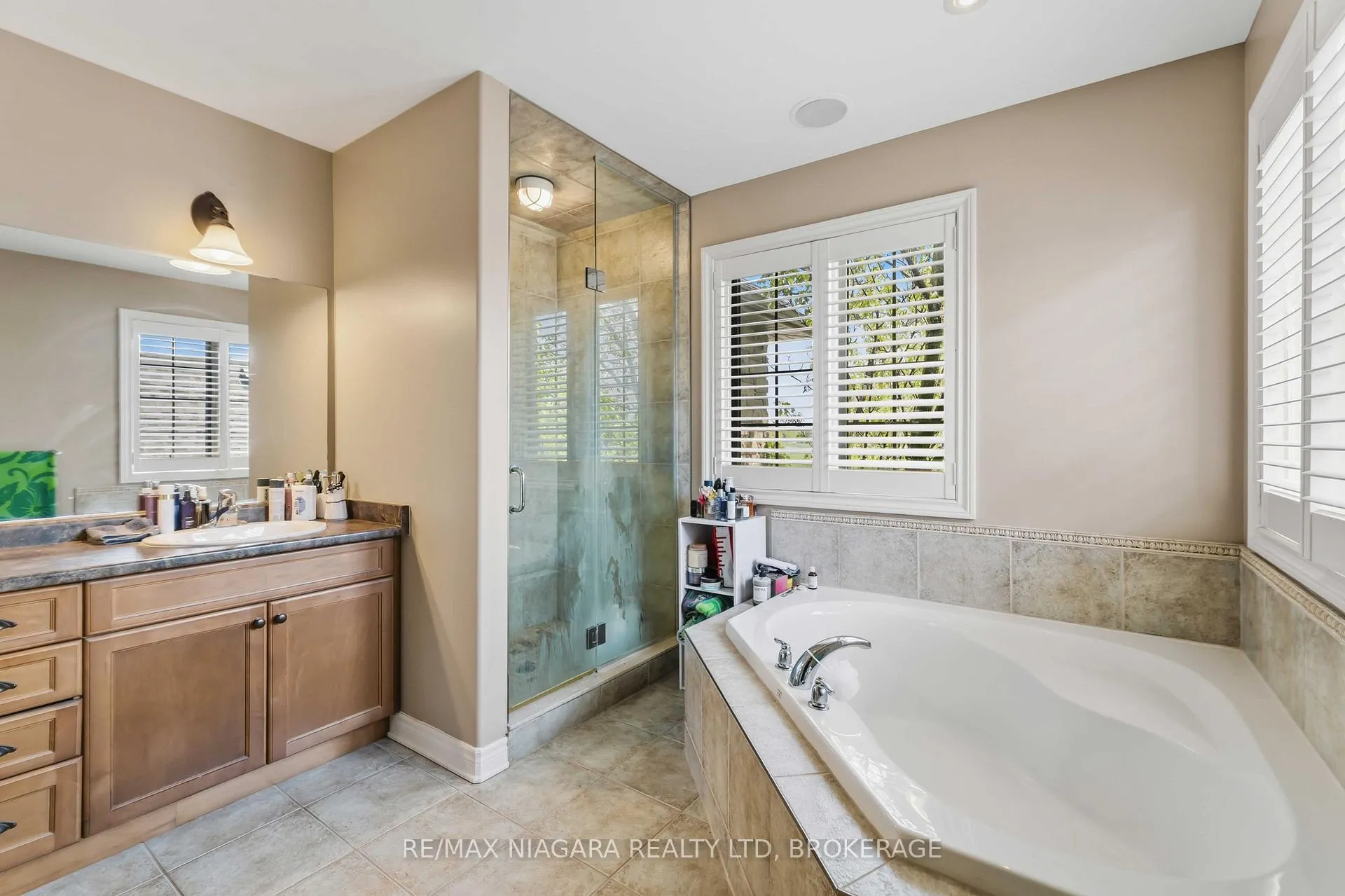 Photo 27 of 6875 Parkside Road, Niagara Falls, Forestview — HOMEH