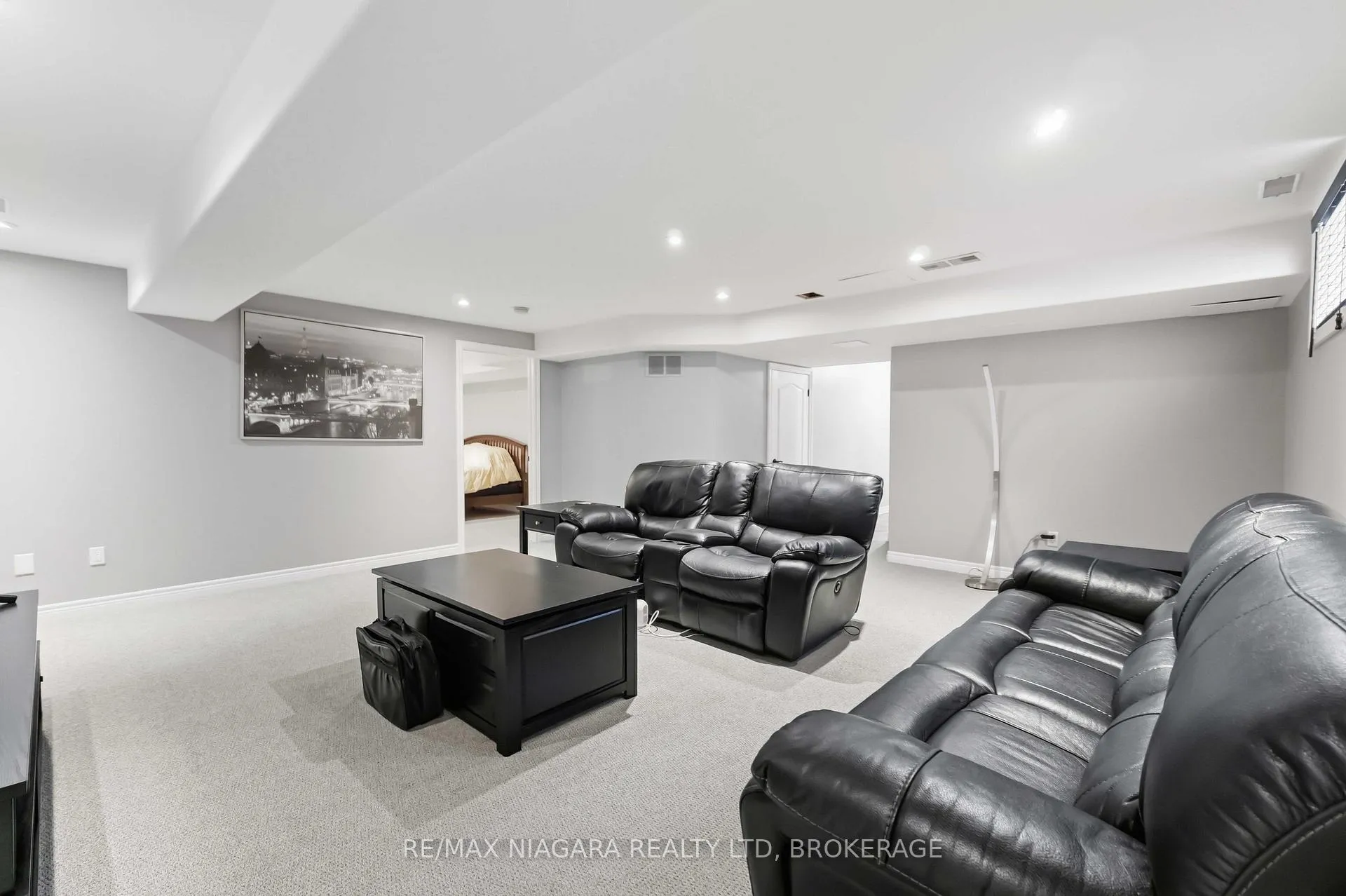 Photo 37 of 6875 Parkside Road, Niagara Falls, Forestview — HOMEH
