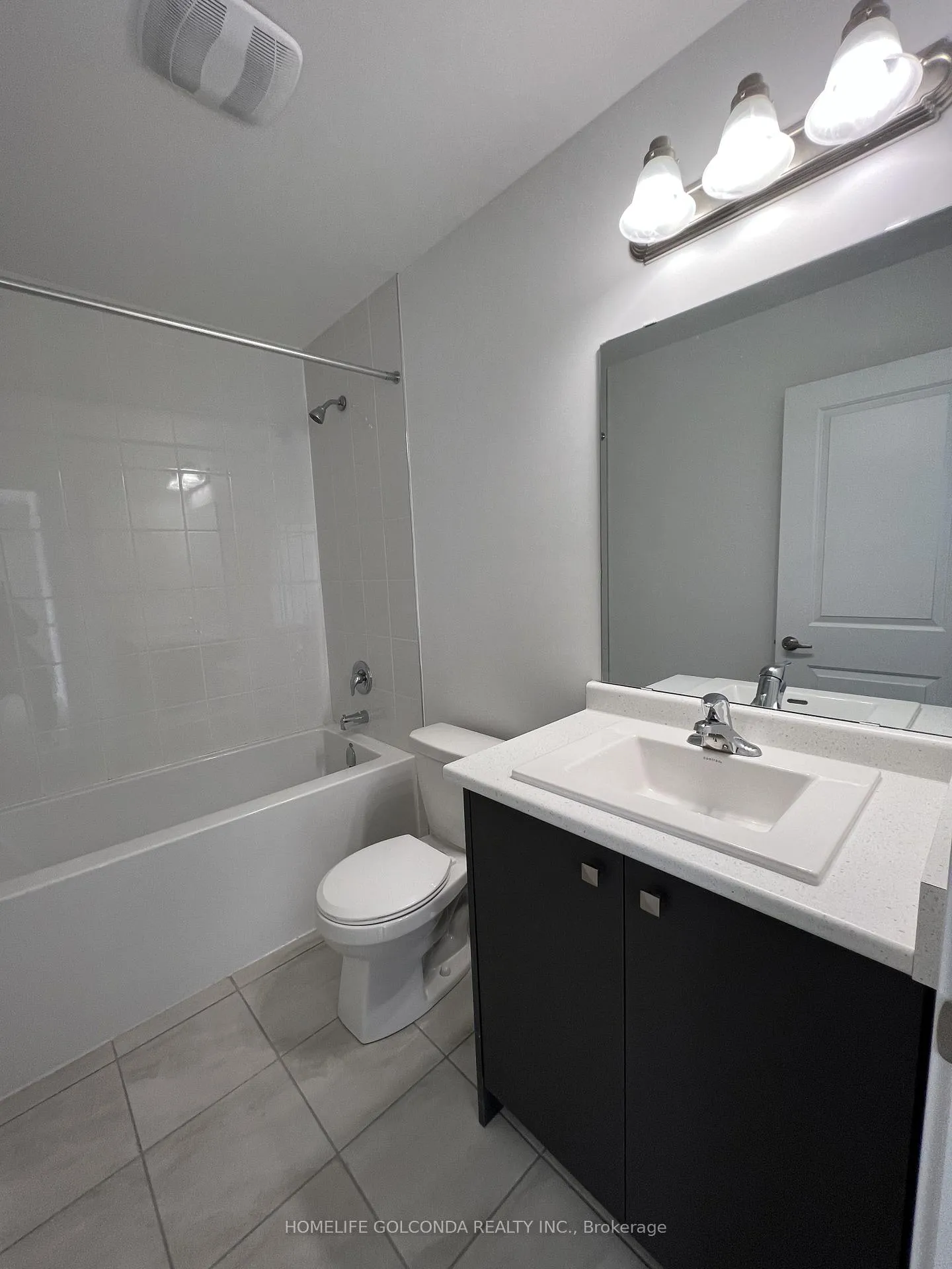 Photo 13 of 8 Sobczak Drive, Whitby, Port Whitby — HOMEH