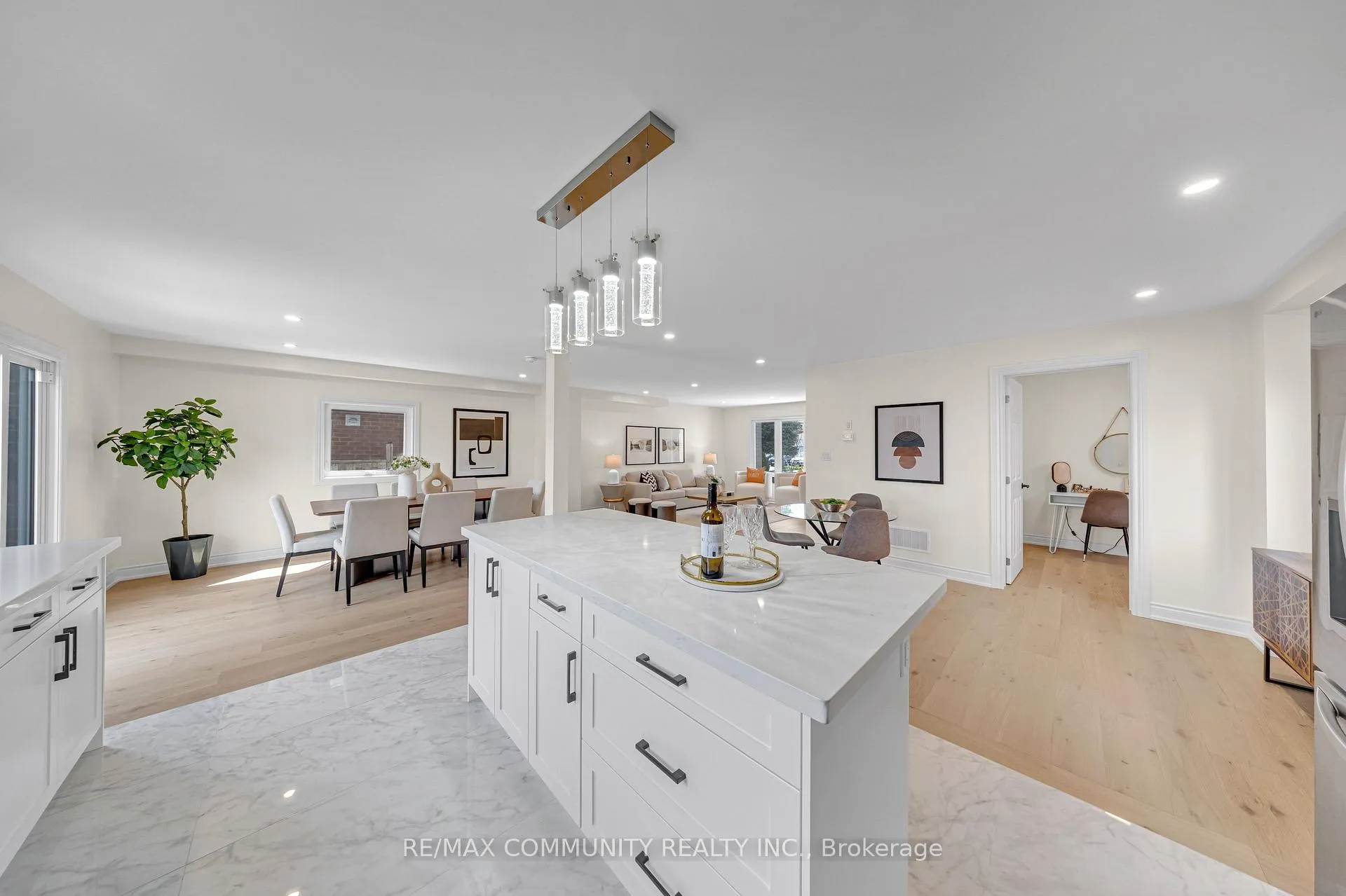 Photo 15 of 83 Kyla Crescent, Markham, Milliken Mills East — HOMEH