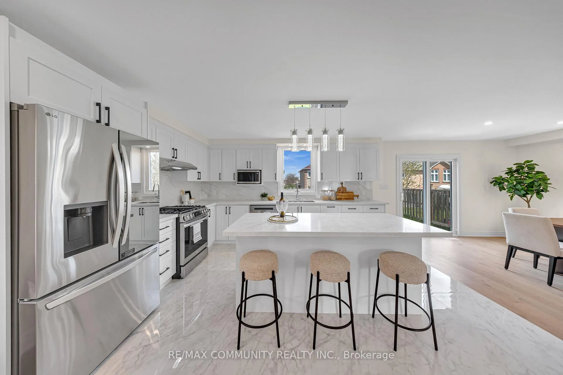 Photo 18 of 83 Kyla Crescent, Markham, Milliken Mills East — HOMEH