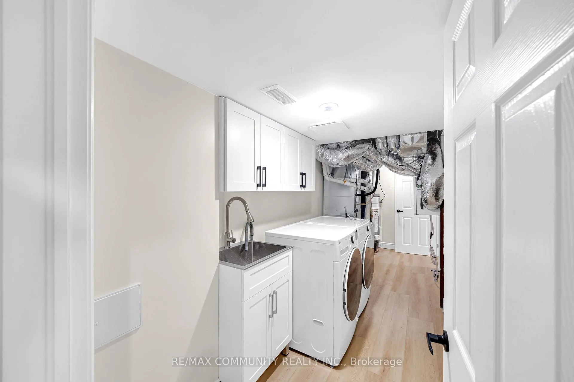 Photo 34 of 83 Kyla Crescent, Markham, Milliken Mills East — HOMEH