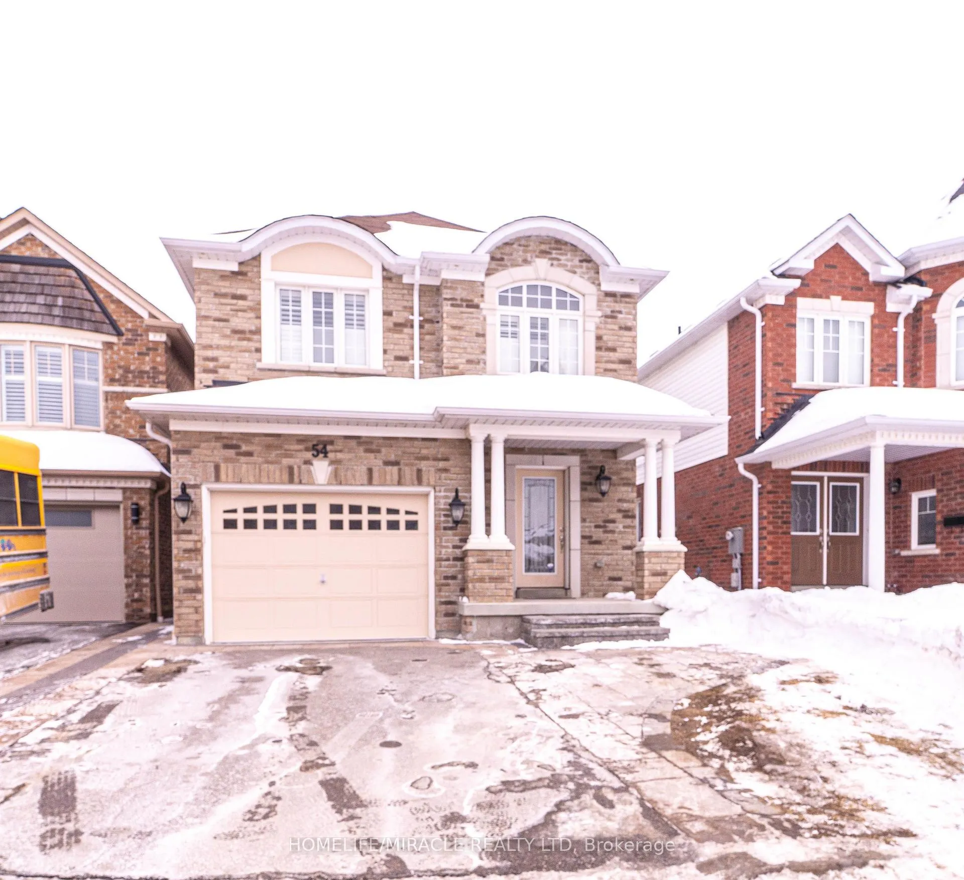 Photo 2 of 54 Mccourt Drive, Ajax, South East — HOMEH