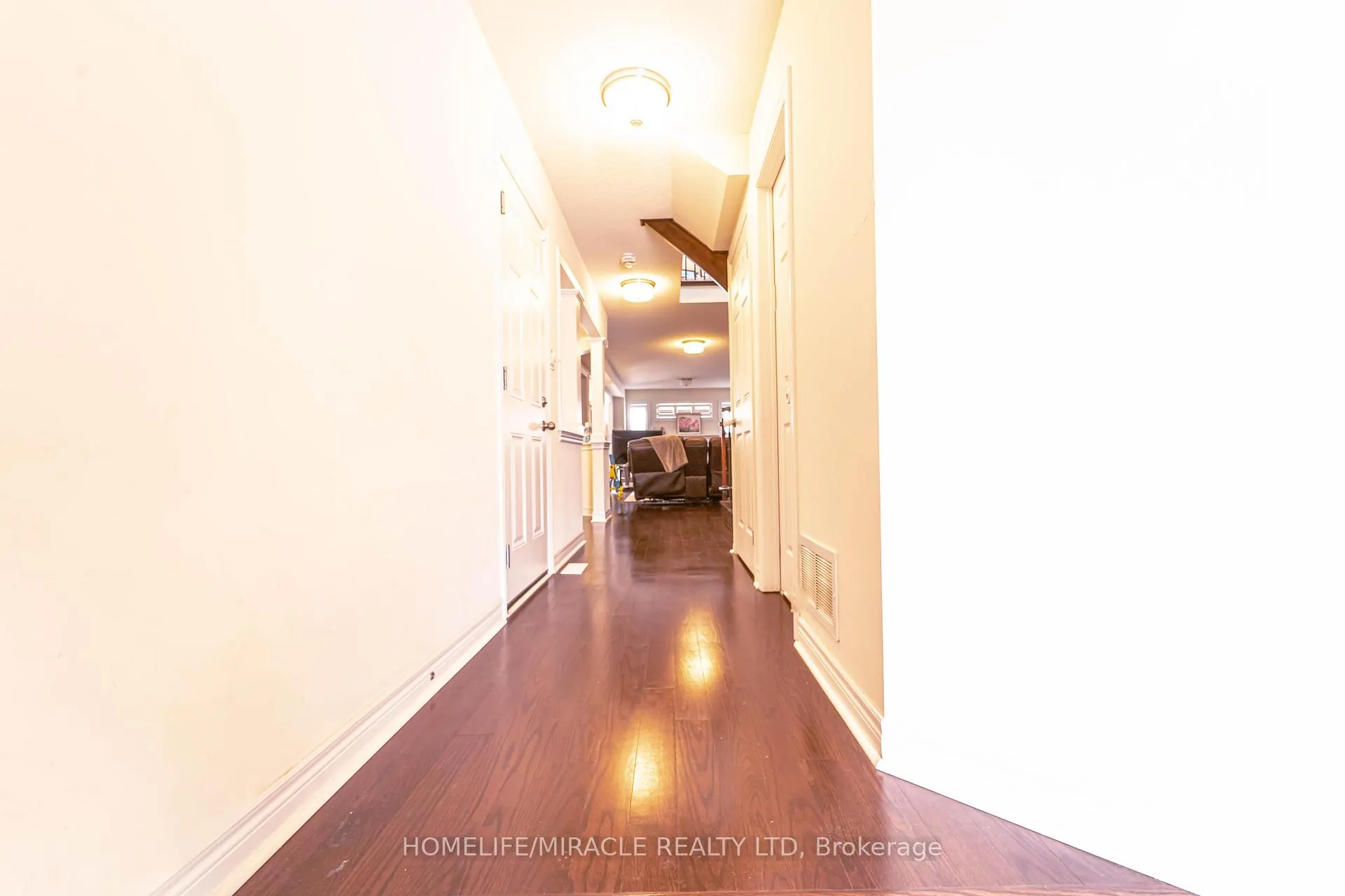 Photo 4 of 54 Mccourt Drive, Ajax, South East — HOMEH