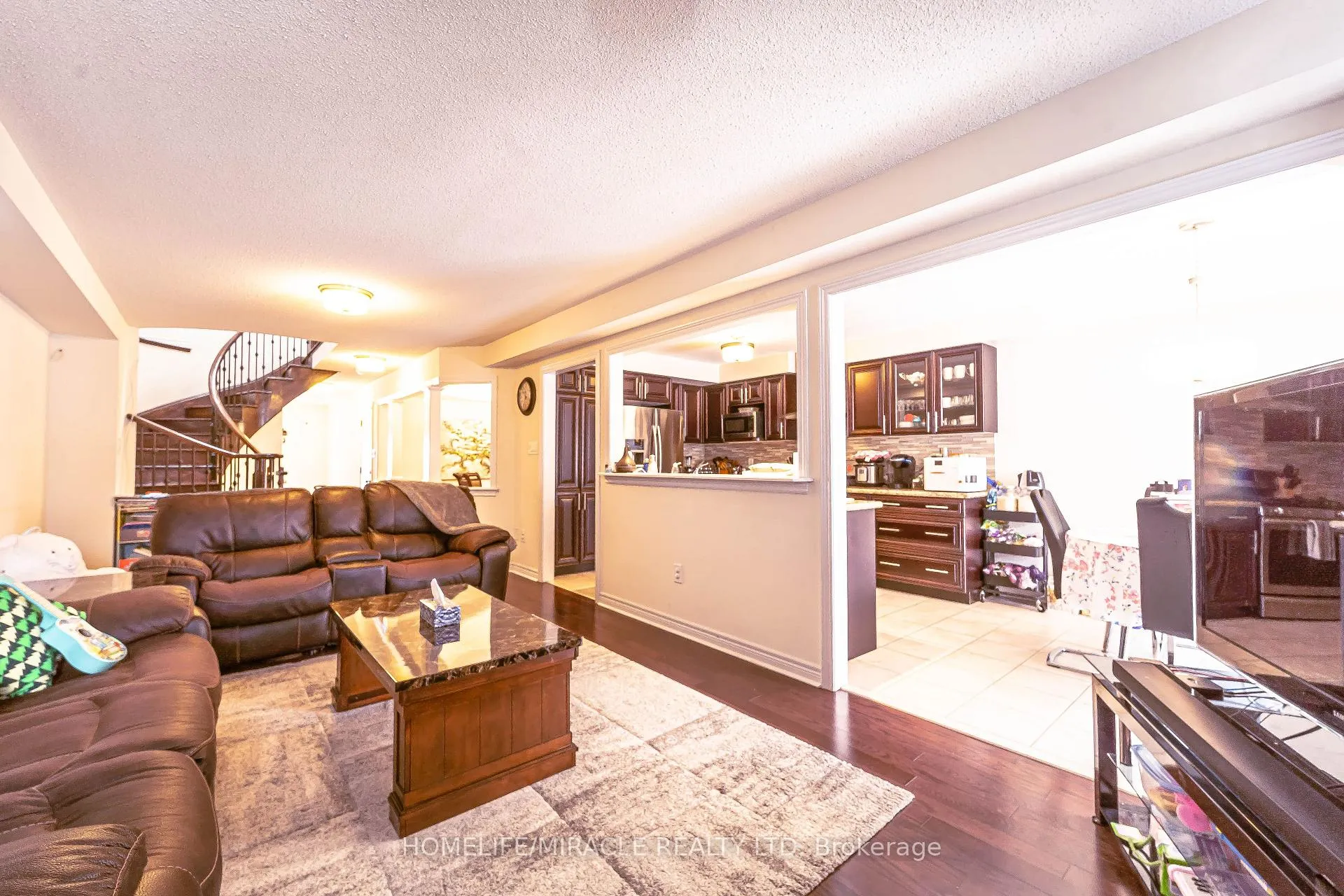 Photo 8 of 54 Mccourt Drive, Ajax, South East — HOMEH