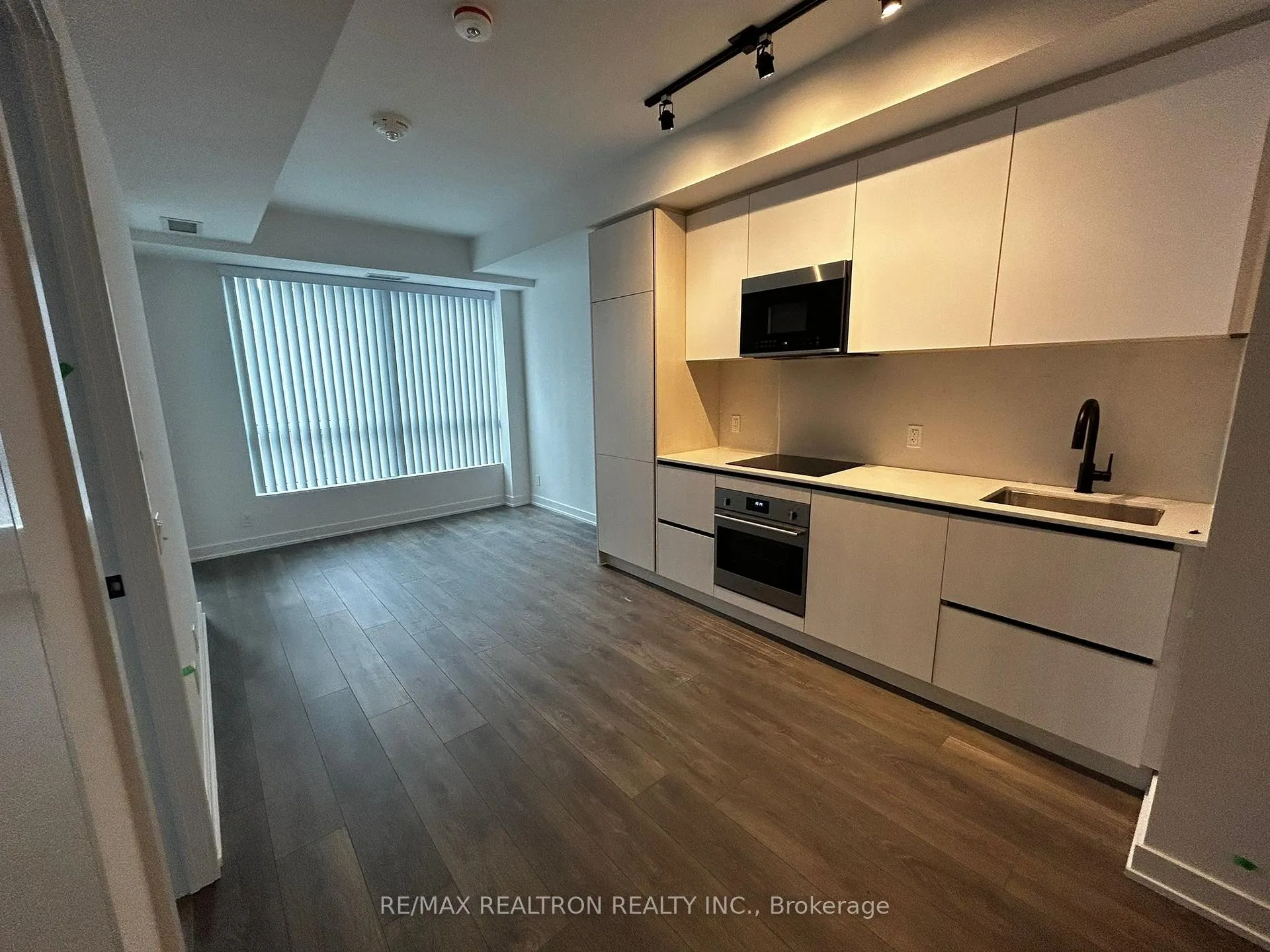 Photo 6 of Unit 1308, 108 Peter Street, Toronto, Waterfront Communities — HOMEH