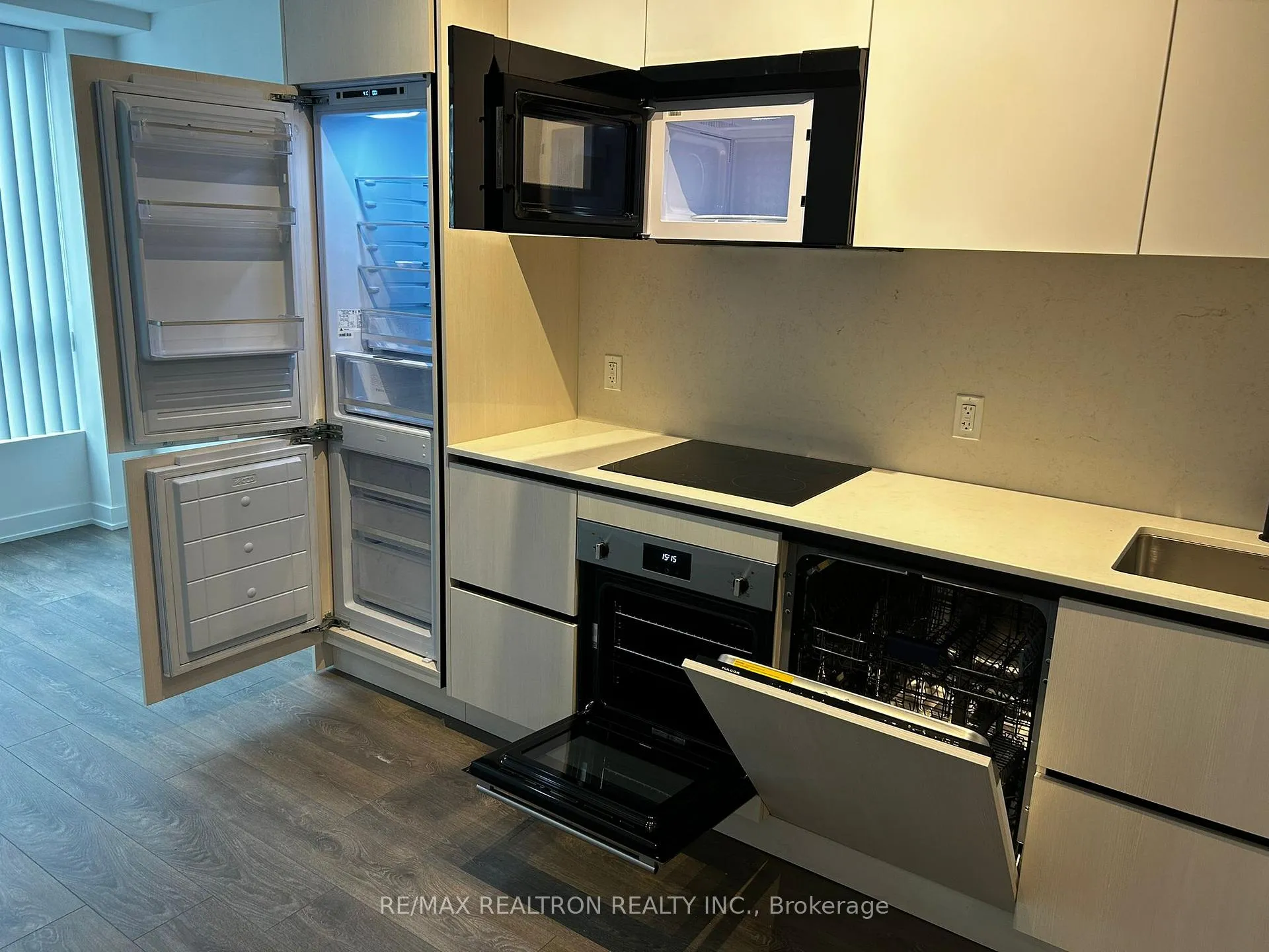 Photo 7 of Unit 1308, 108 Peter Street, Toronto, Waterfront Communities — HOMEH