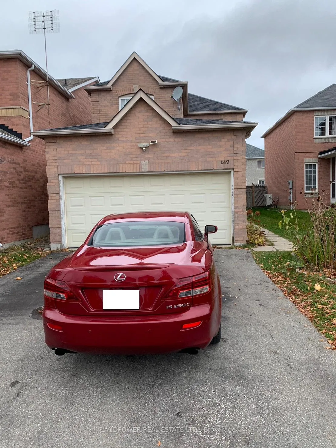 Photo 2 of 147 Cairncross Crescent S, Markham, Milliken Mills East — HOMEH