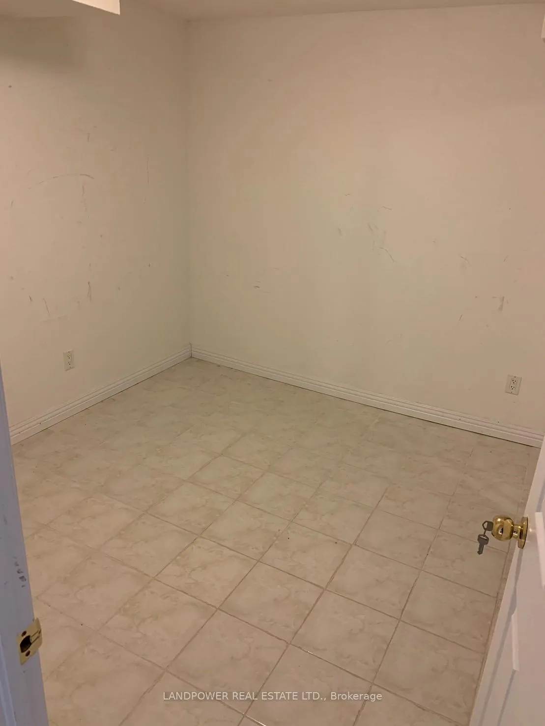 Photo 20 of 147 Cairncross Crescent S, Markham, Milliken Mills East — HOMEH