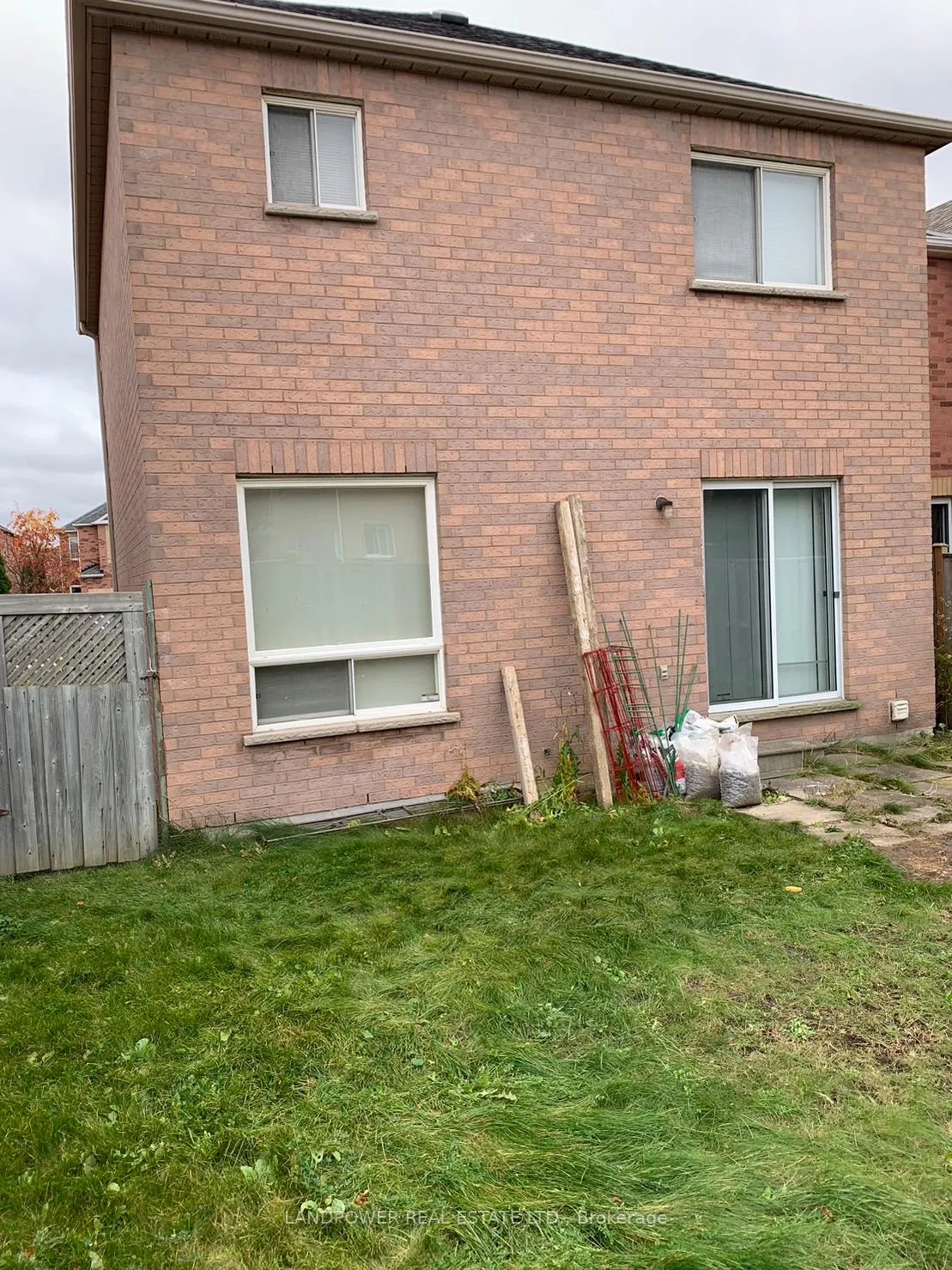 Photo 27 of 147 Cairncross Crescent S, Markham, Milliken Mills East — HOMEH