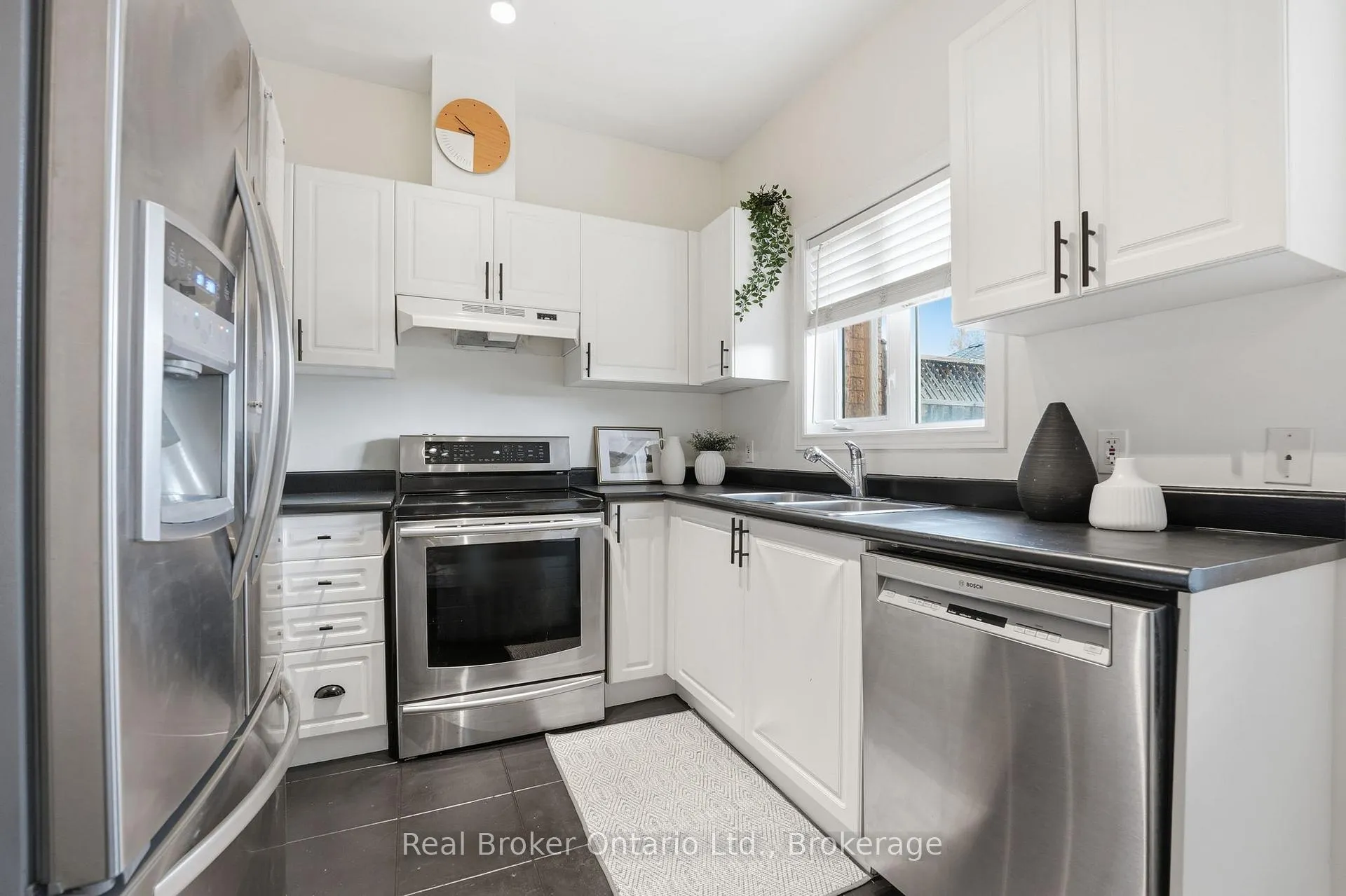 Photo 14 of 50 Easthampton Road, Hamilton, Stoney Creek — HOMEH