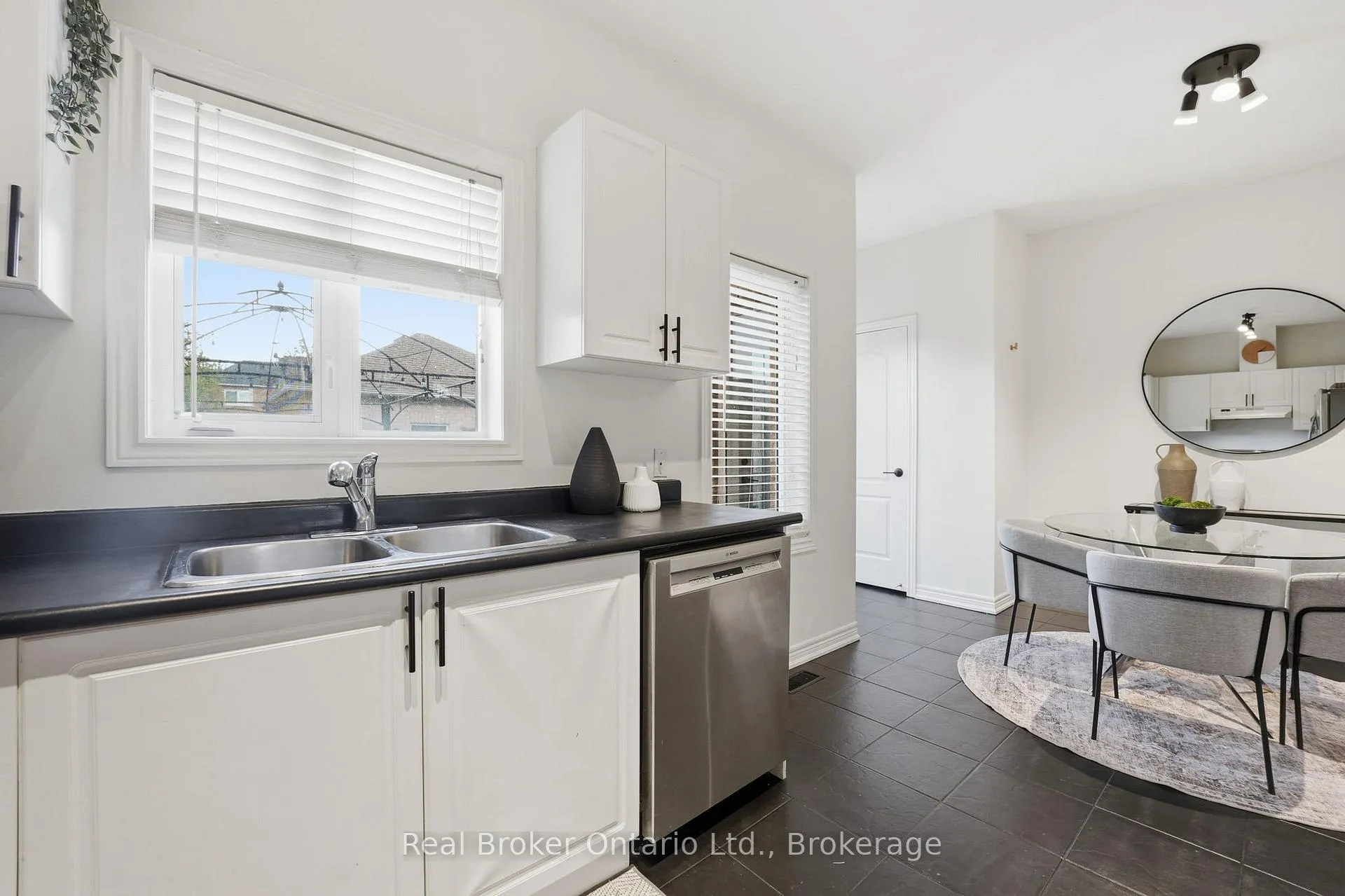 Photo 17 of 50 Easthampton Road, Hamilton, Stoney Creek — HOMEH
