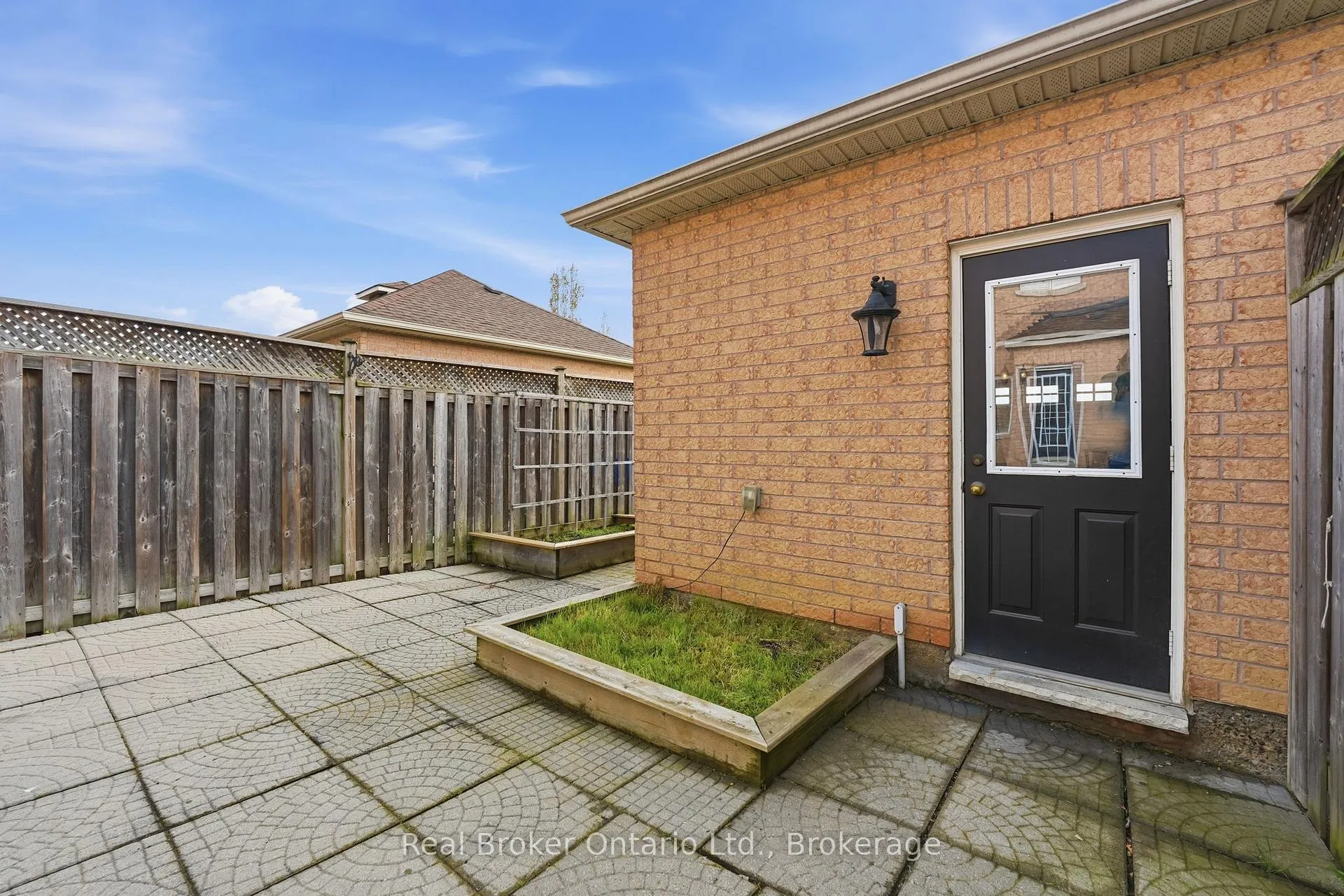 Photo 37 of 50 Easthampton Road, Hamilton, Stoney Creek — HOMEH