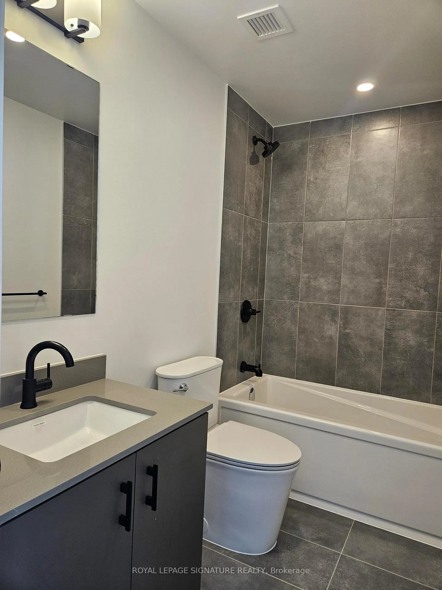 Photo 6 of Unit D804, 4878 Powers Common, Burlington, Alton — HOMEH