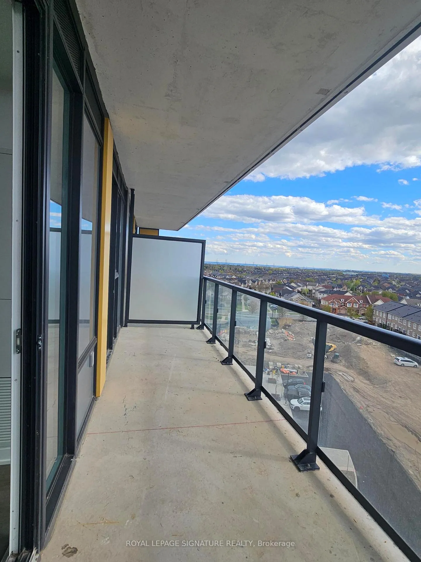 Photo 10 of Unit D804, 4878 Powers Common, Burlington, Alton — HOMEH